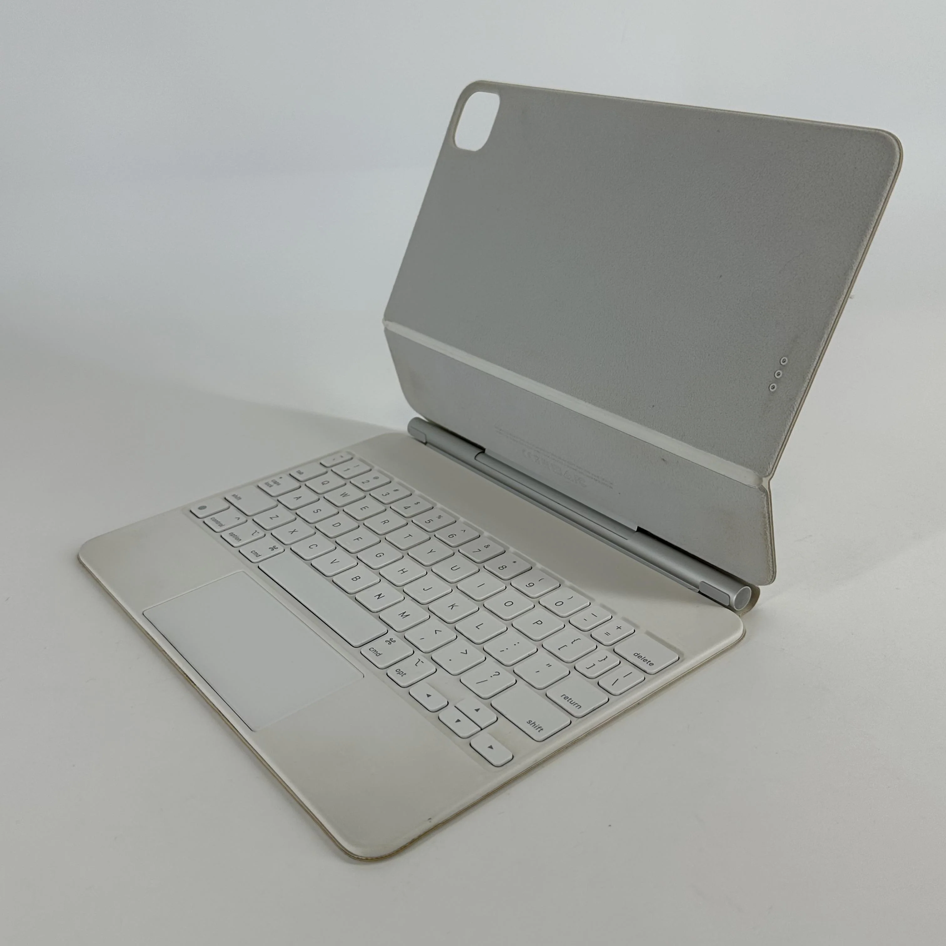 Apple Magic Keyboard for iPad Pro 11in A2261 White - Image 2
