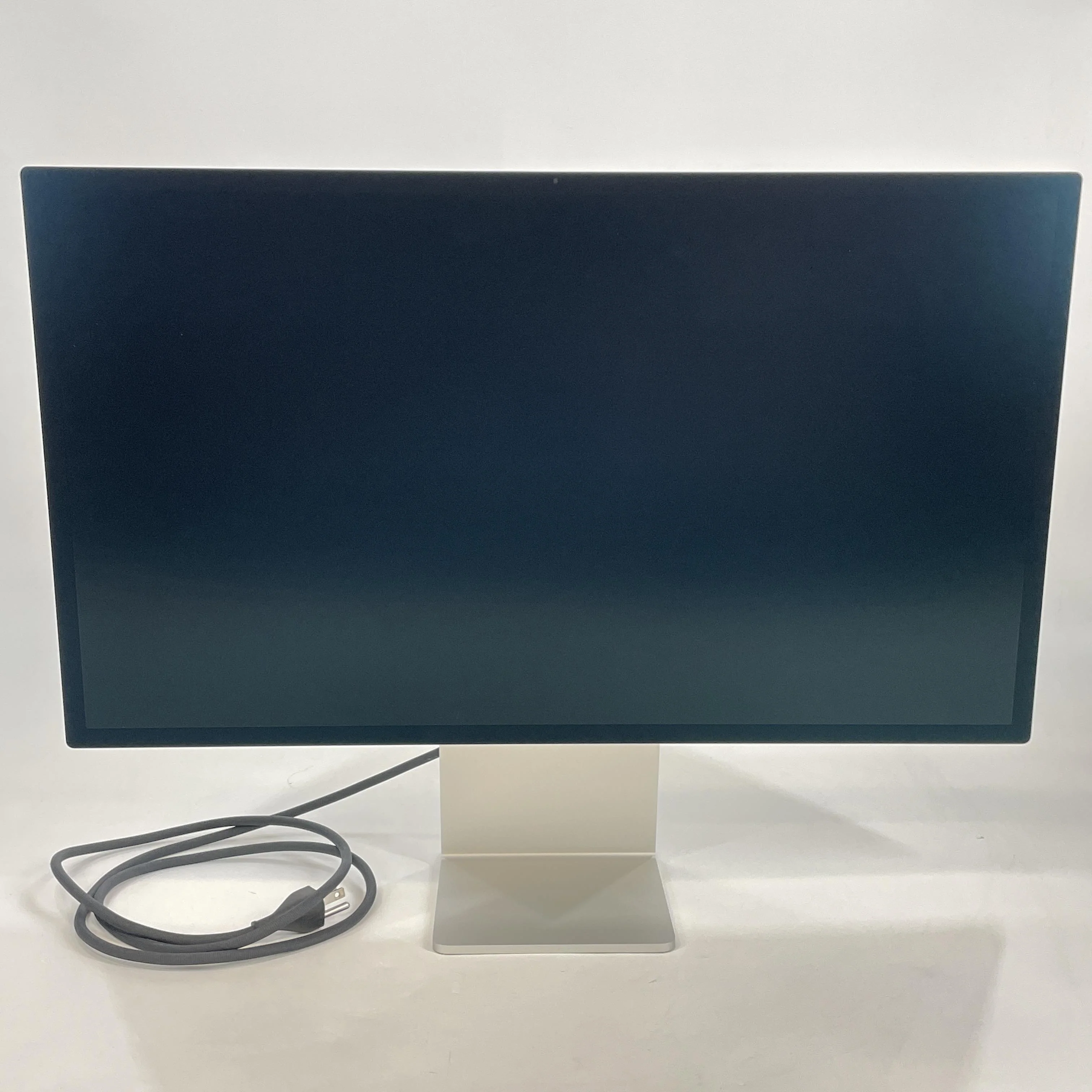 Apple Studio Display 27in 2022 Silver