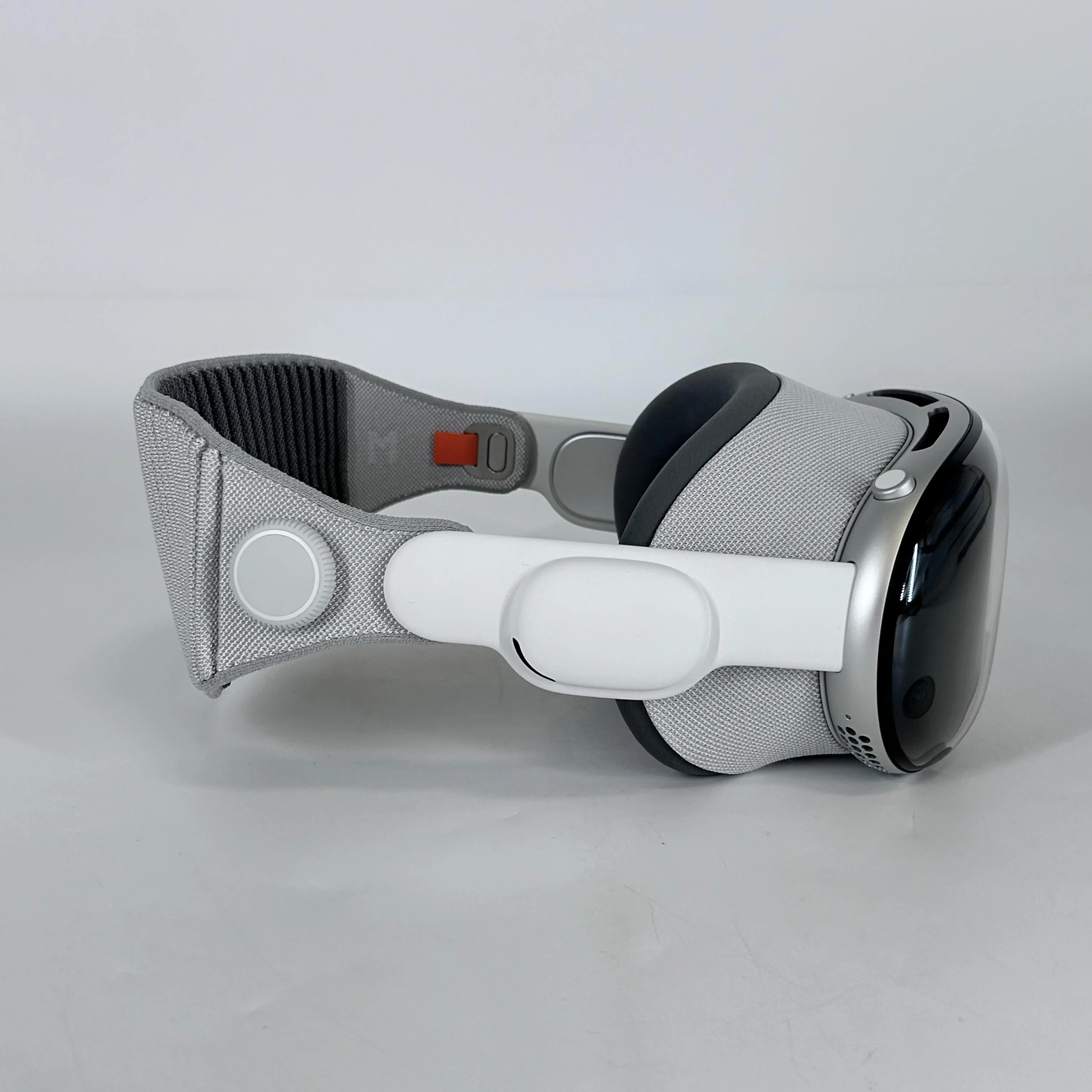 Apple Vision Pro 1TB - Image 3