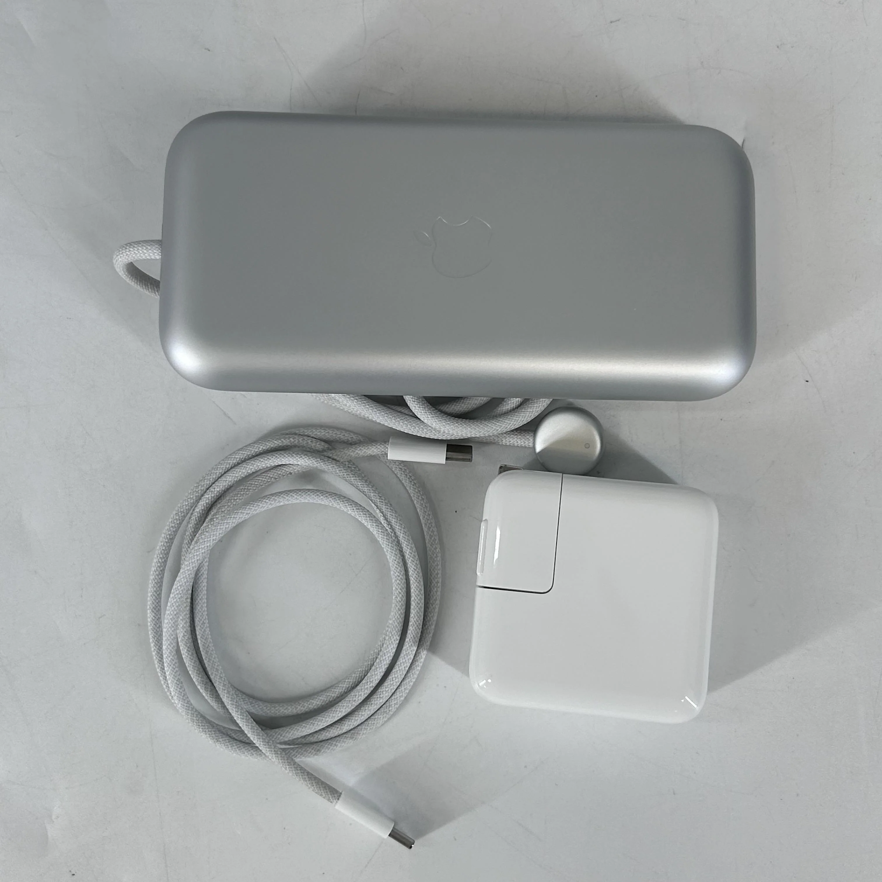 Apple Vision Pro 1TB - Image 8