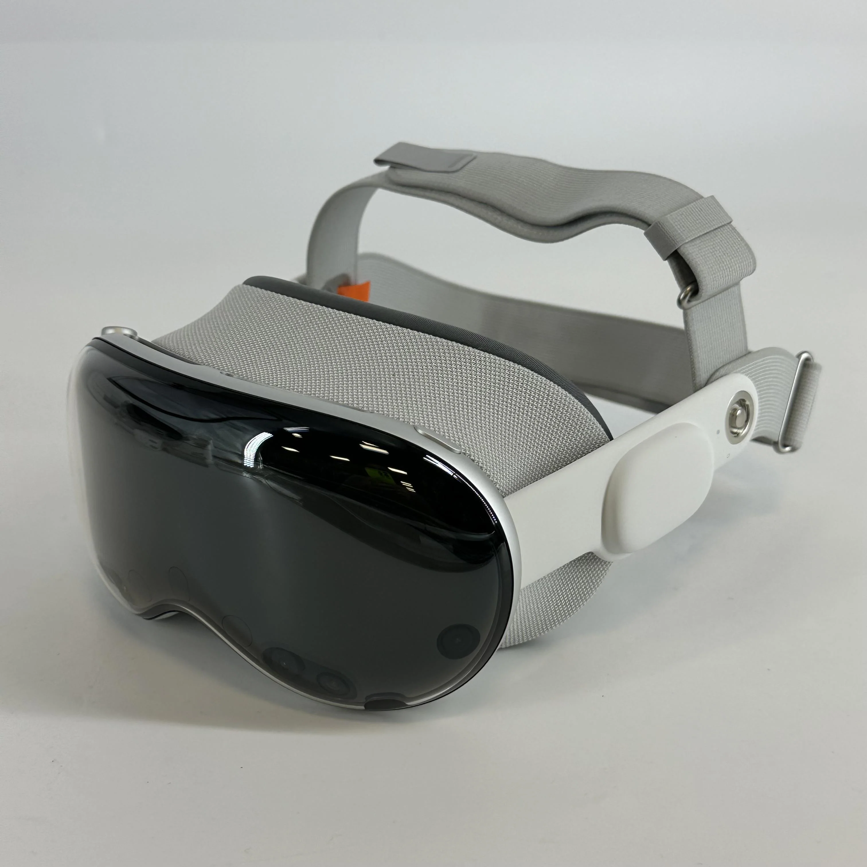 Apple Vision Pro 1TB - Image 12