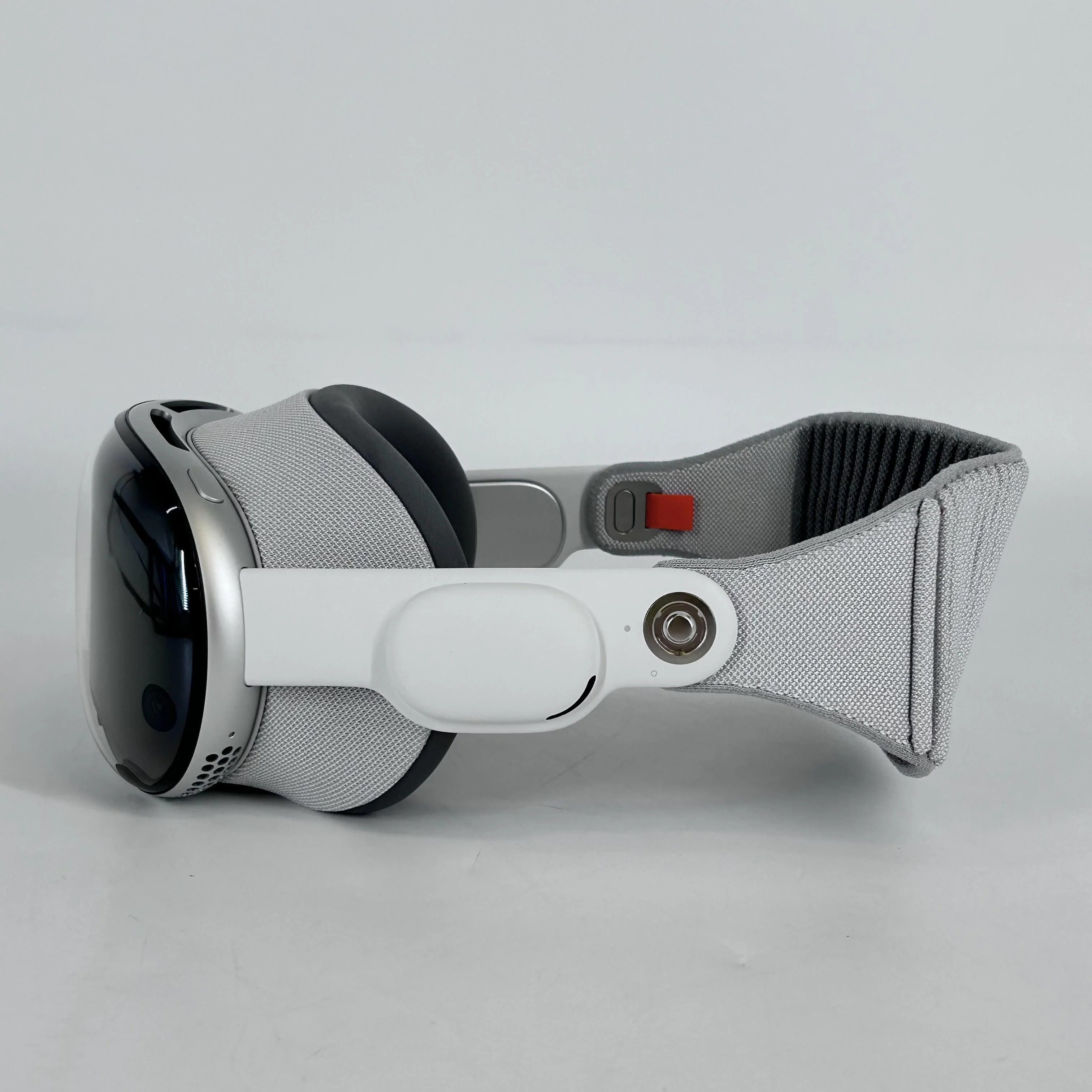 Apple Vision Pro 1TB - Image 7