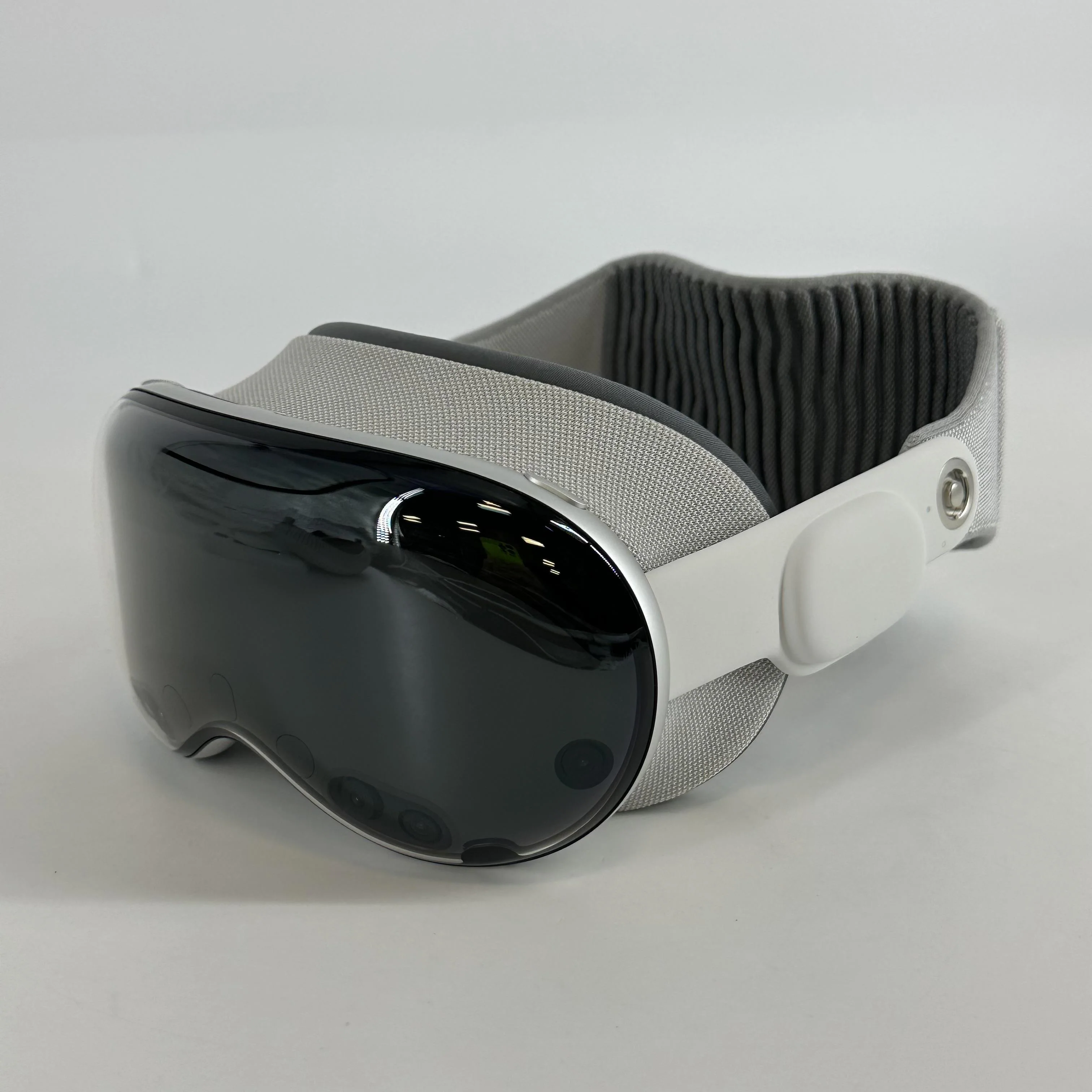Apple Vision Pro 1TB - Image 2