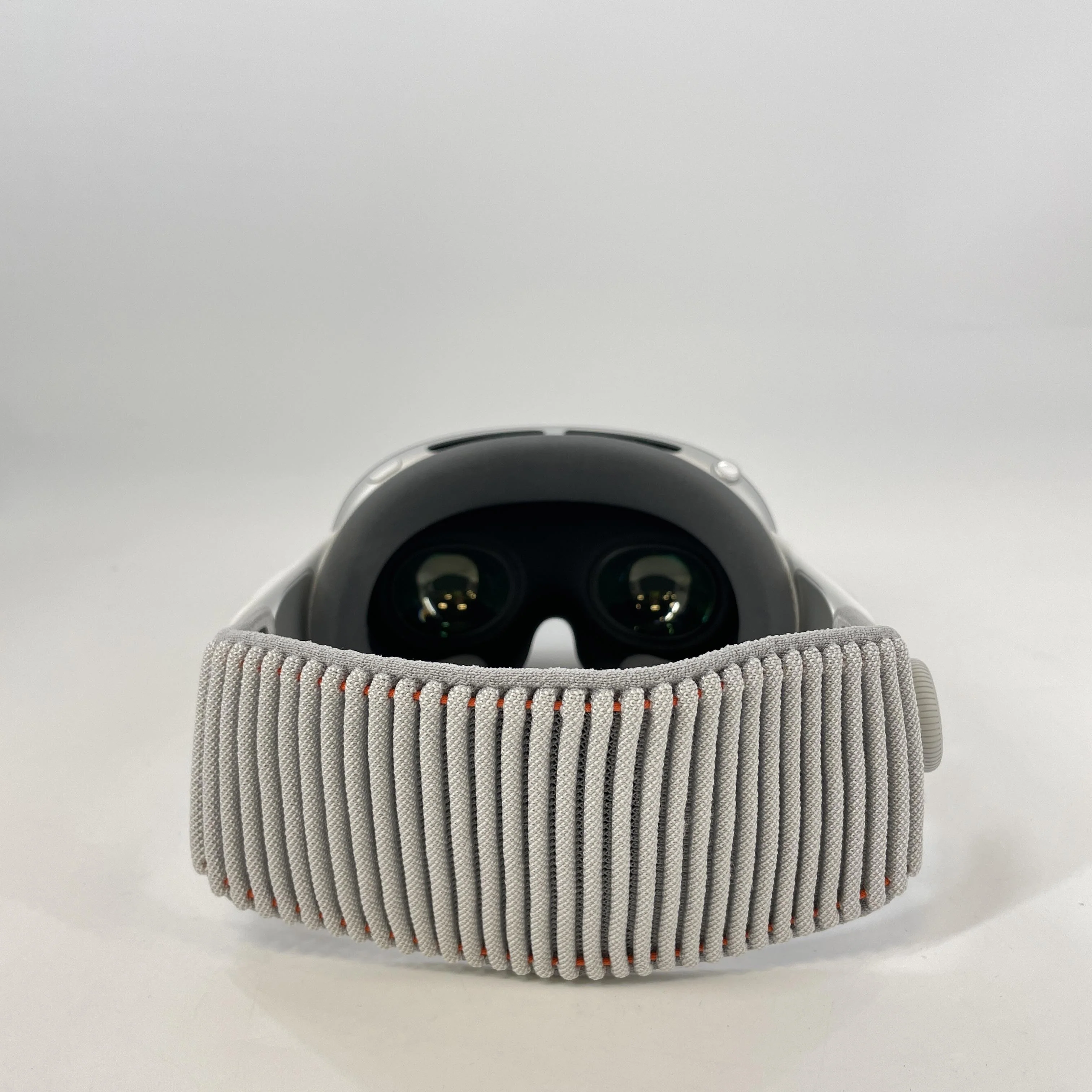 Apple Vision Pro 256GB - Image 4