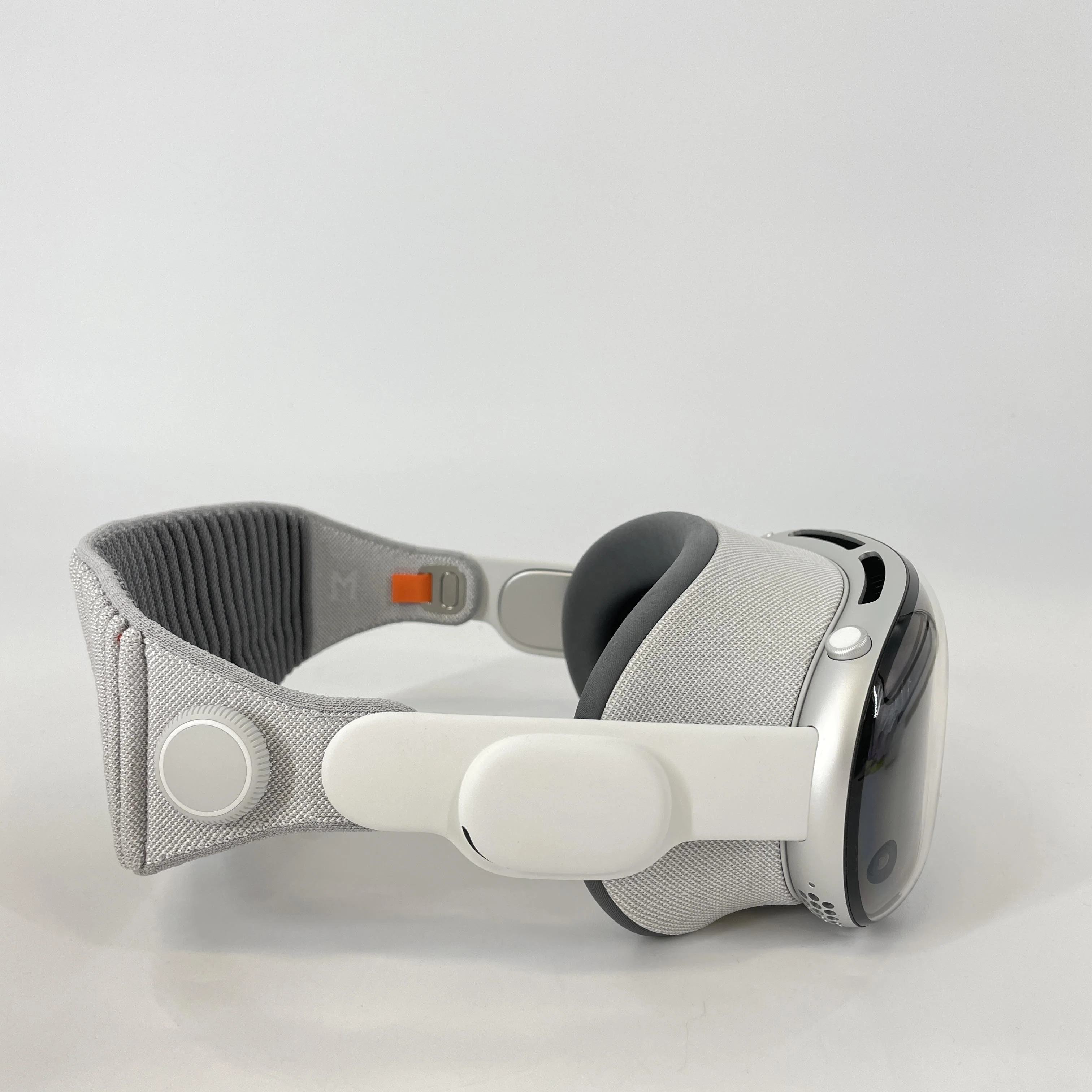Apple Vision Pro 256GB - Image 4