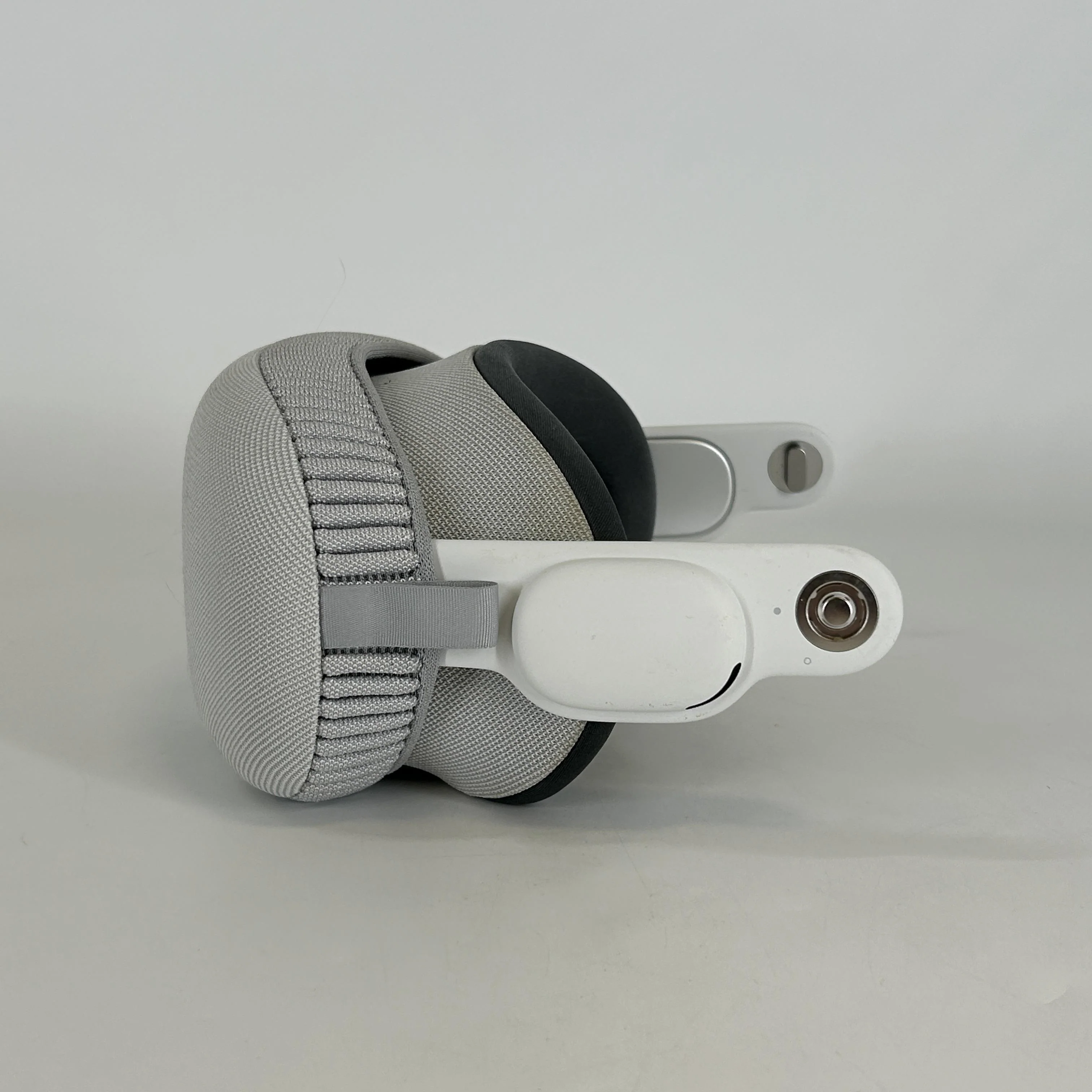 Apple Vision Pro 256GB - Image 6