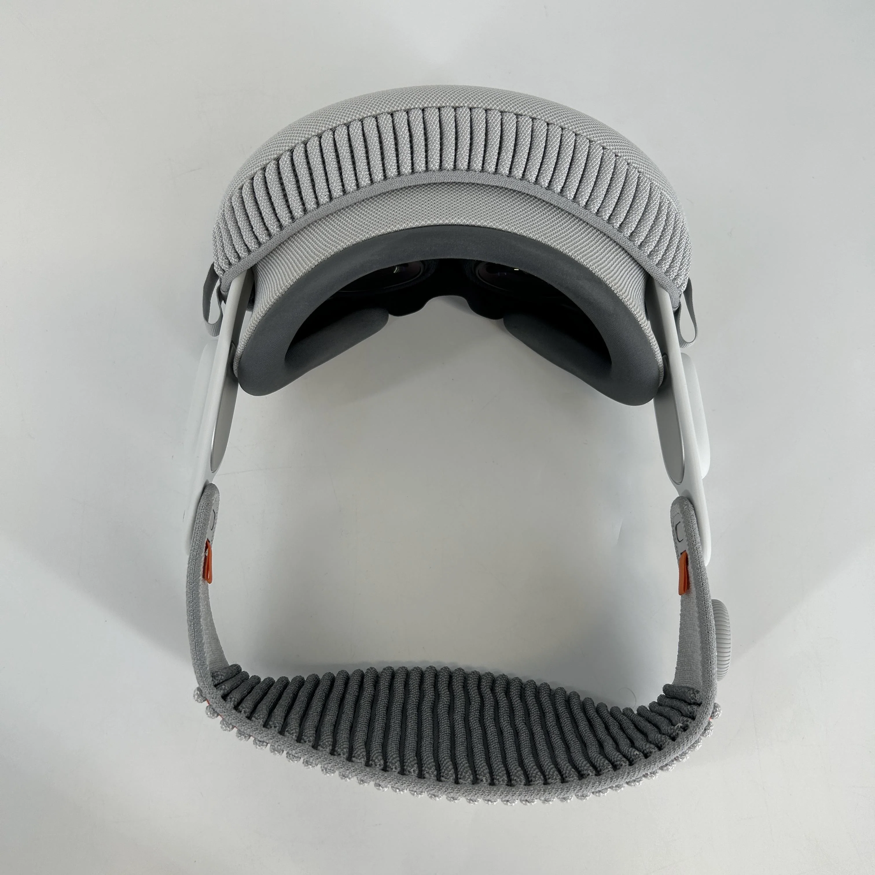 Apple Vision Pro 256GB - Image 7