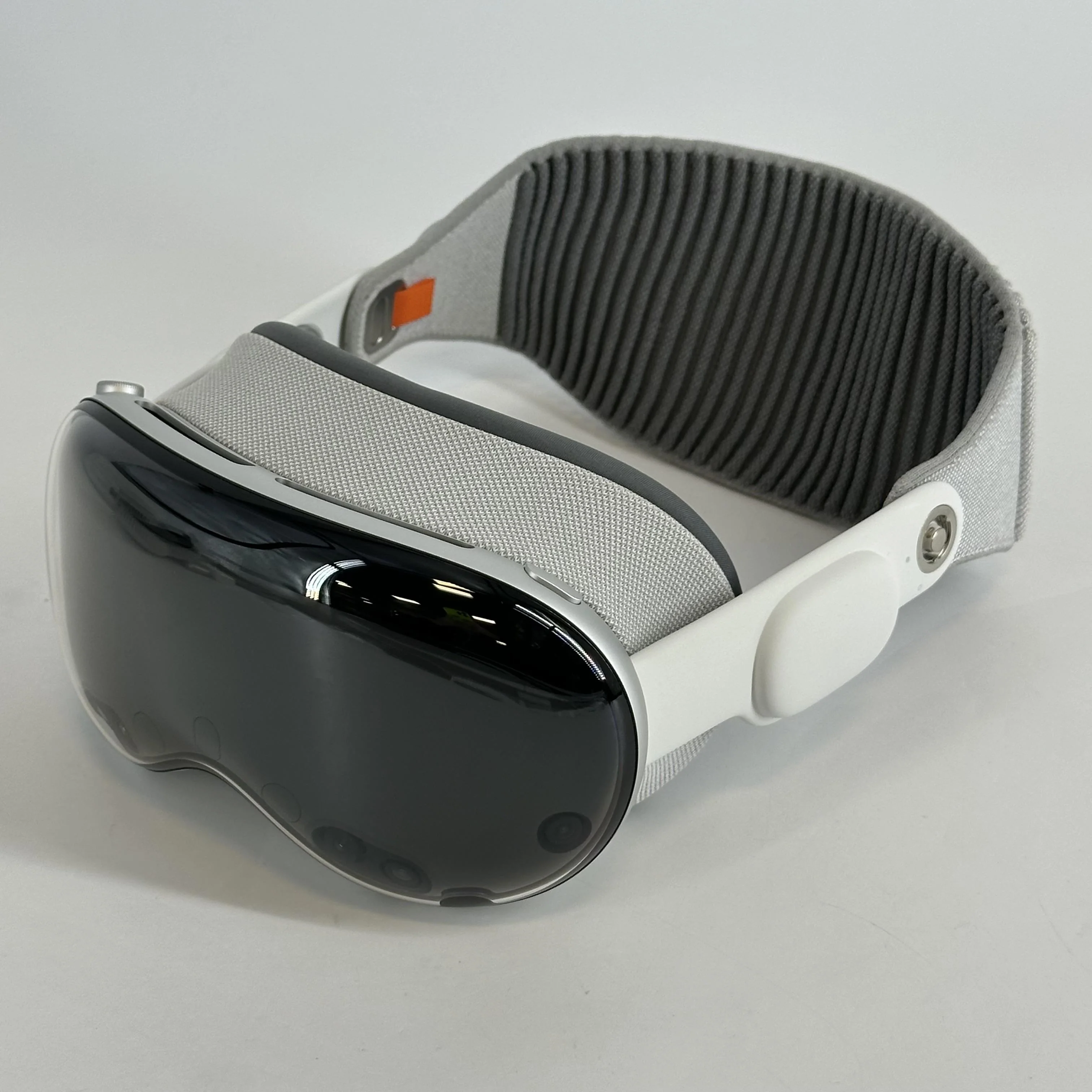 Apple Vision Pro 256GB - Image 10
