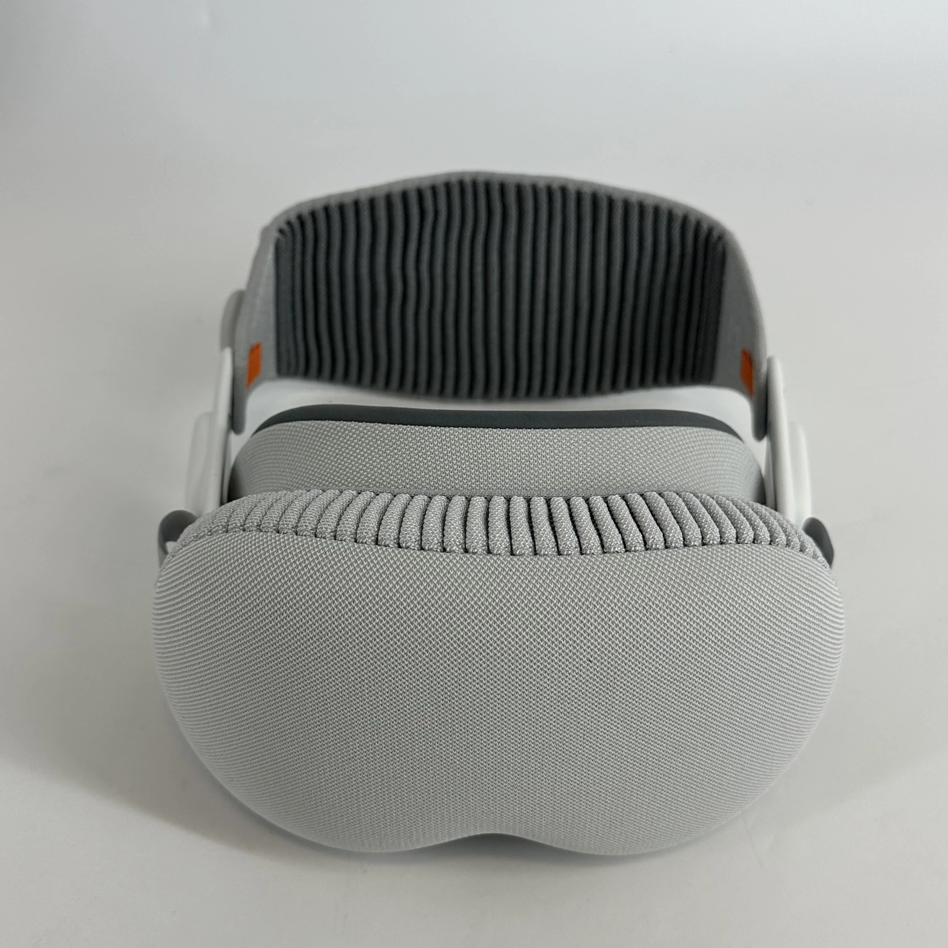 Apple Vision Pro 256GB - Image 11
