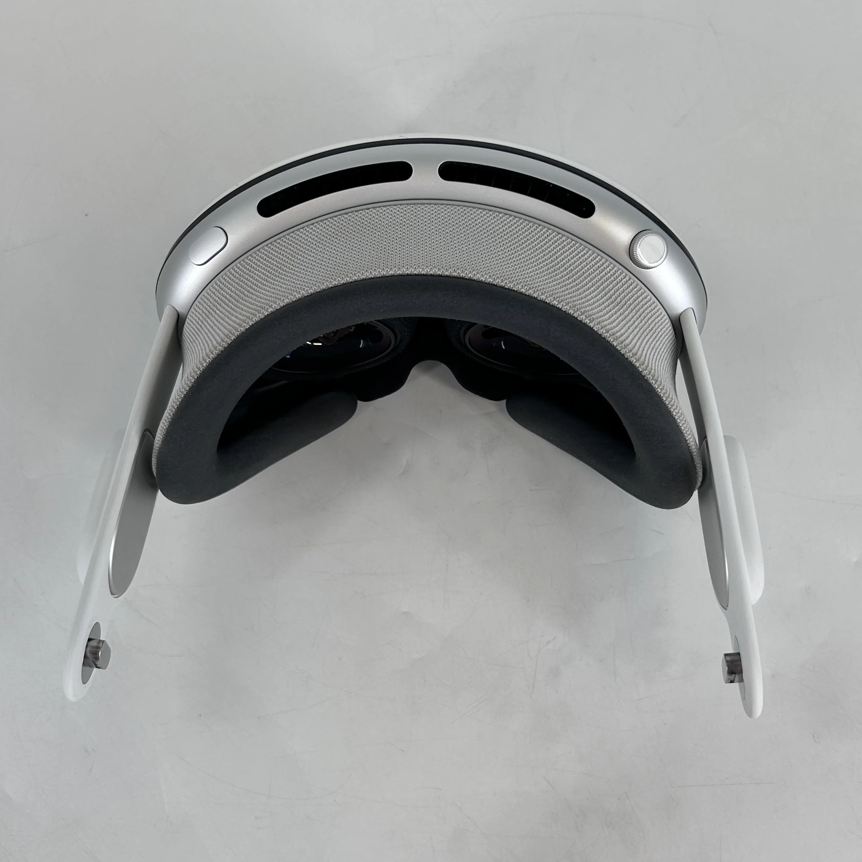 Apple Vision Pro 256GB - Image 6