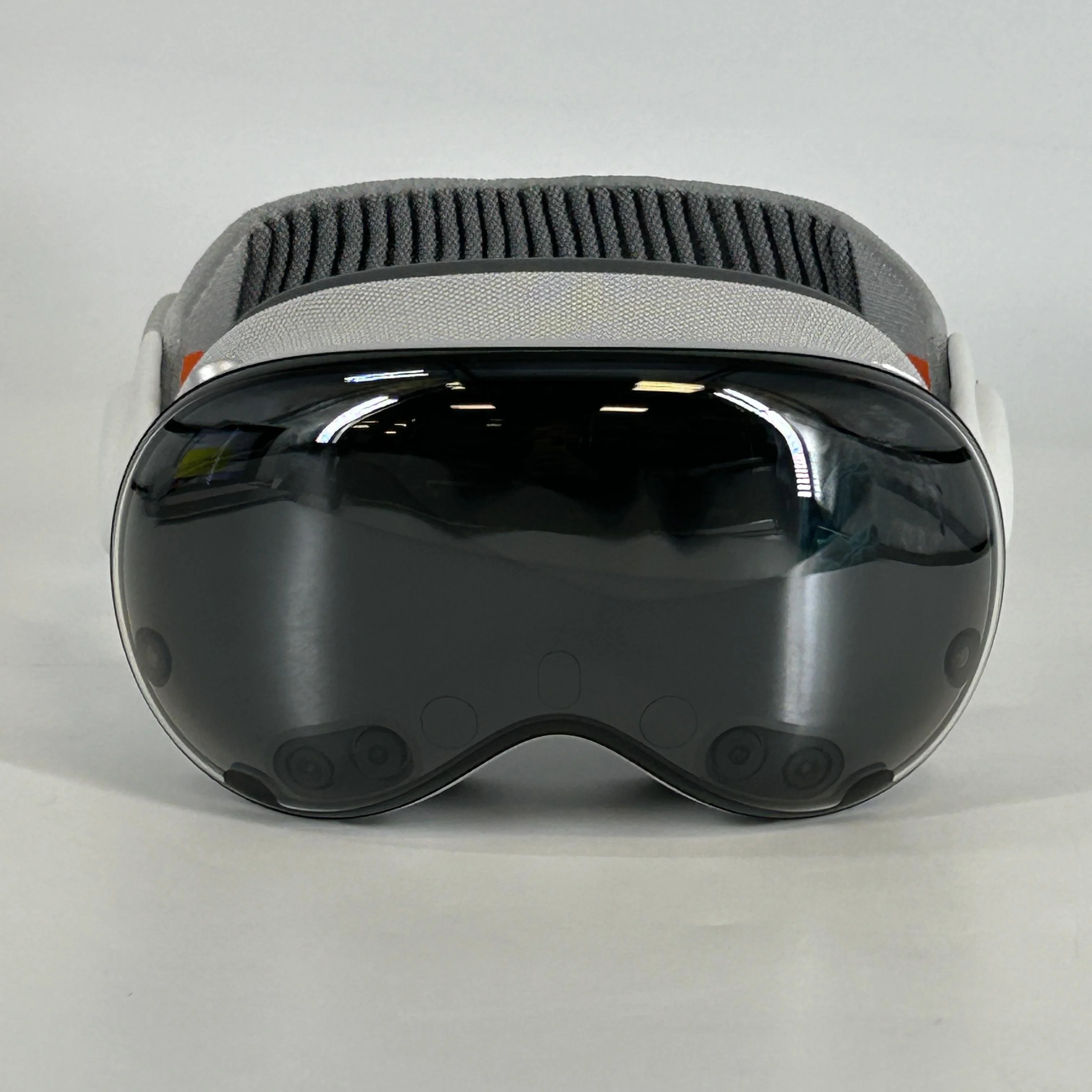 Apple Vision Pro 256GB - Image 2