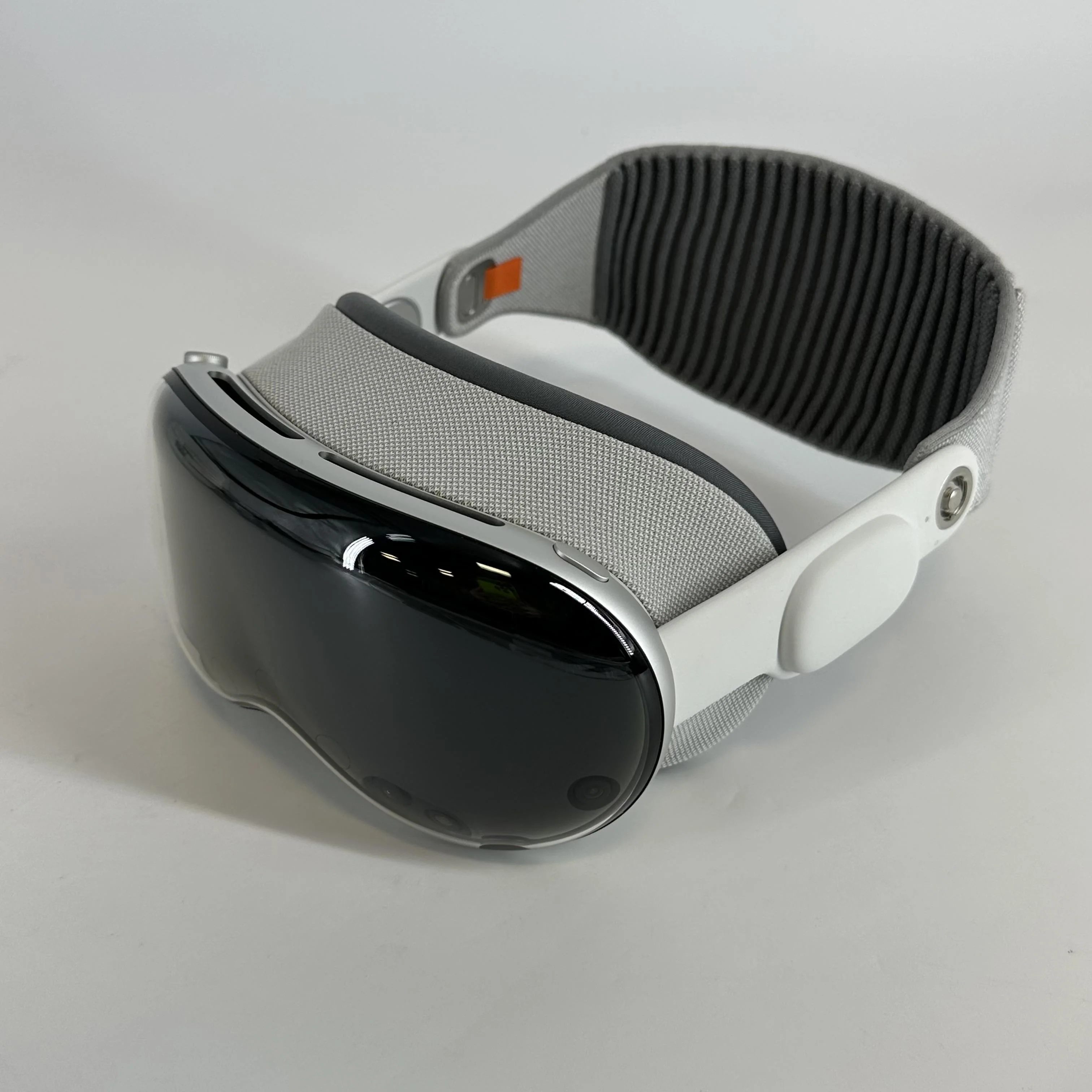 Apple Vision Pro 256GB - Image 10