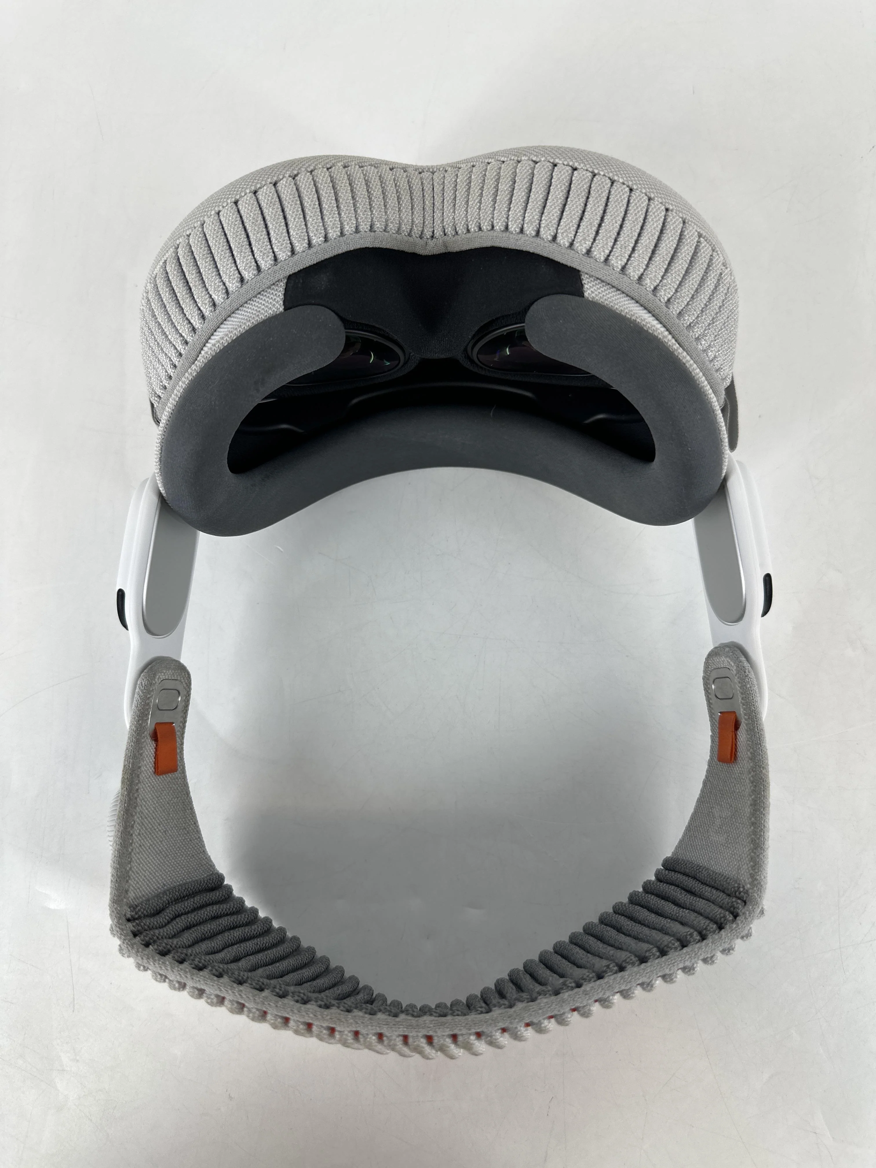 Apple Vision Pro 256GB - Image 6