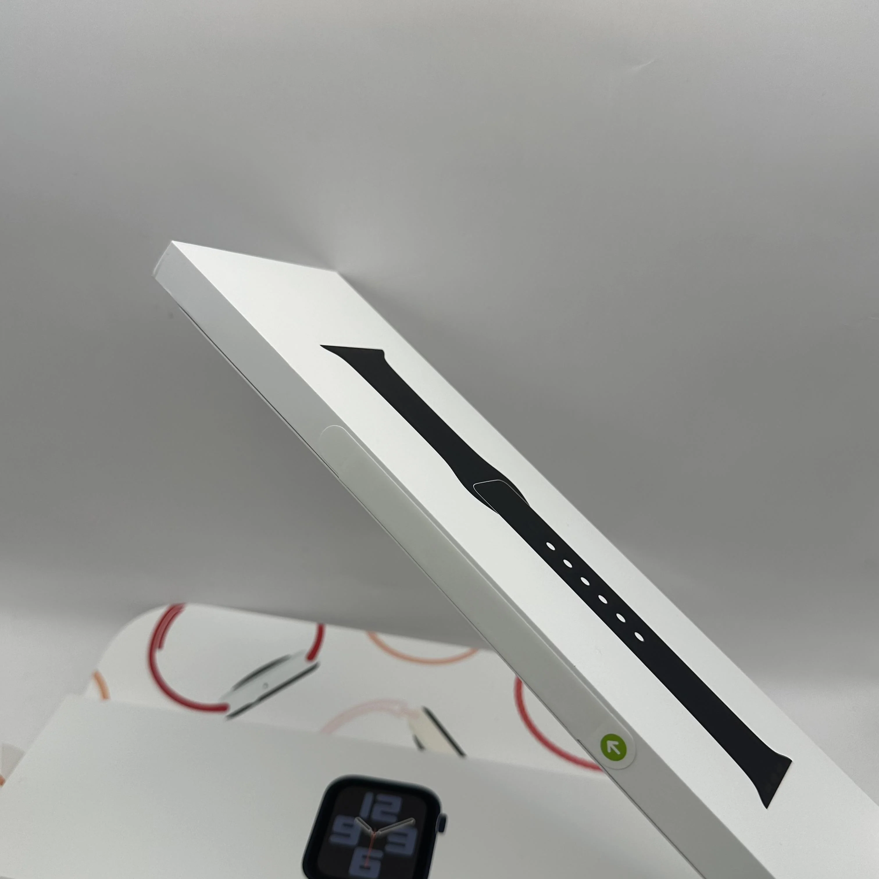 Apple Watch (SE) 2nd Gen. 40mm Black WiFi 32GB - Image 4