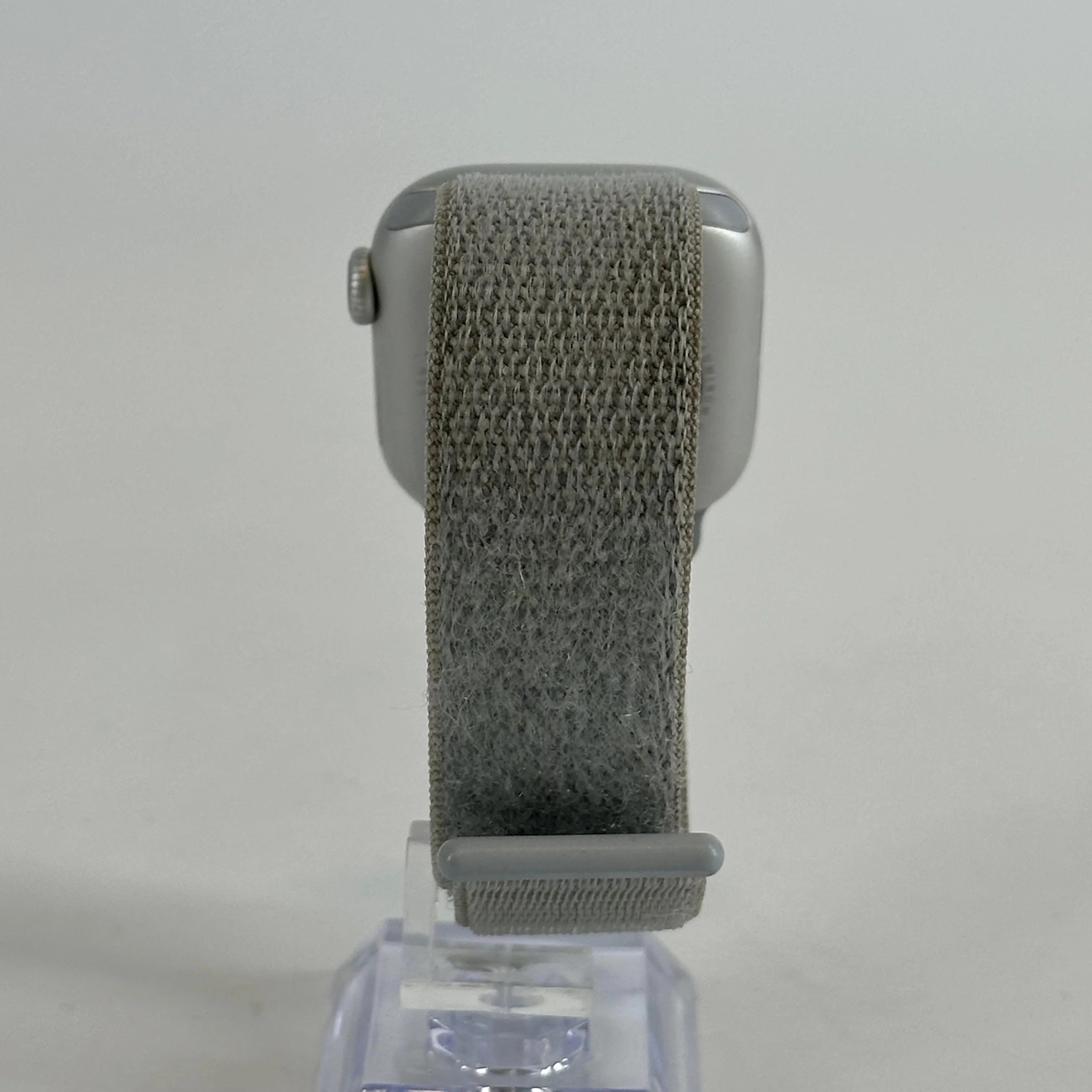 Apple Watch (Series 10) 42mm Silver WiFi 64GB - Image 4