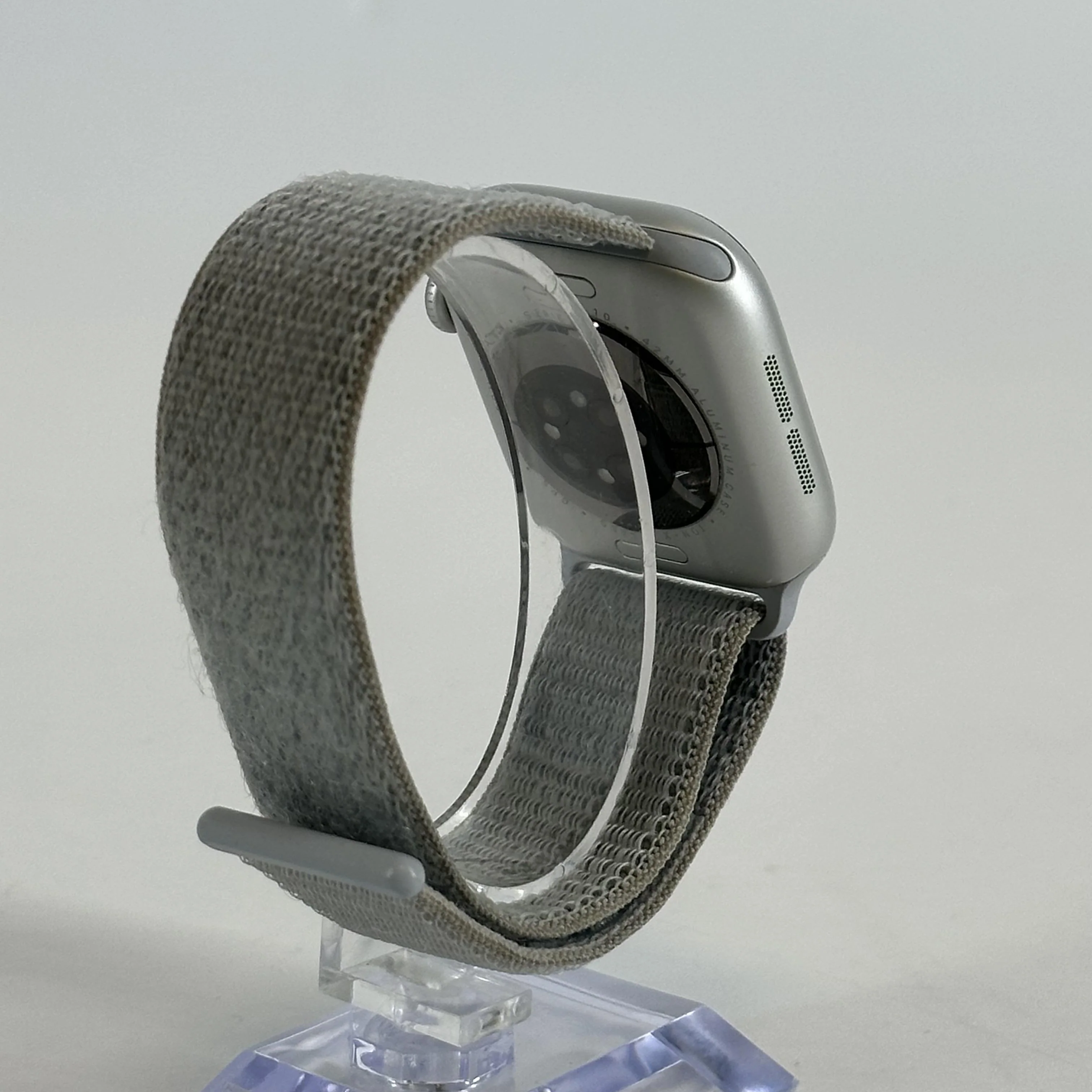 Apple Watch (Series 10) 42mm Silver WiFi 64GB - Image 5