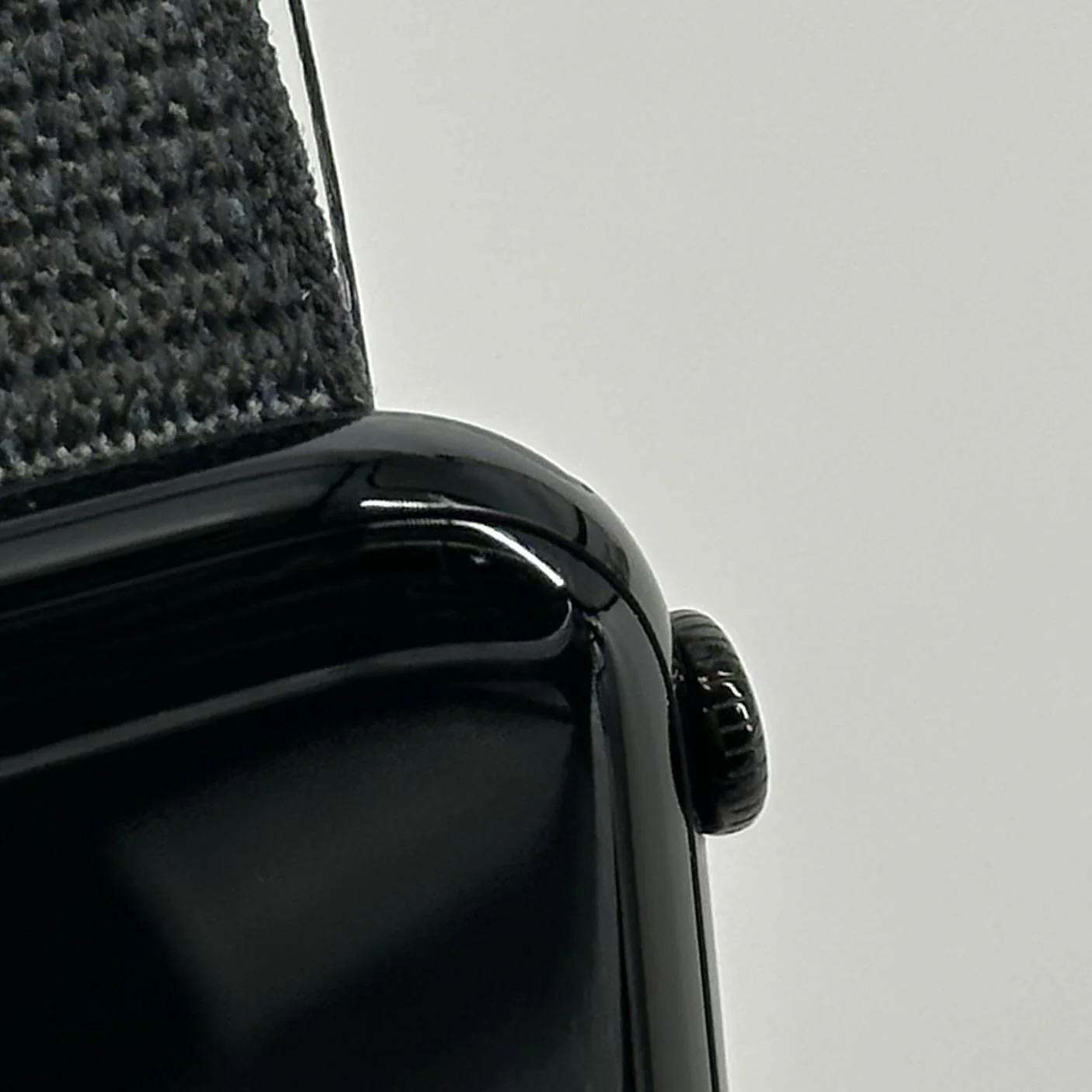 Apple Watch (Series 10) 46mm Jet Black WiFi 64GB - Image 7