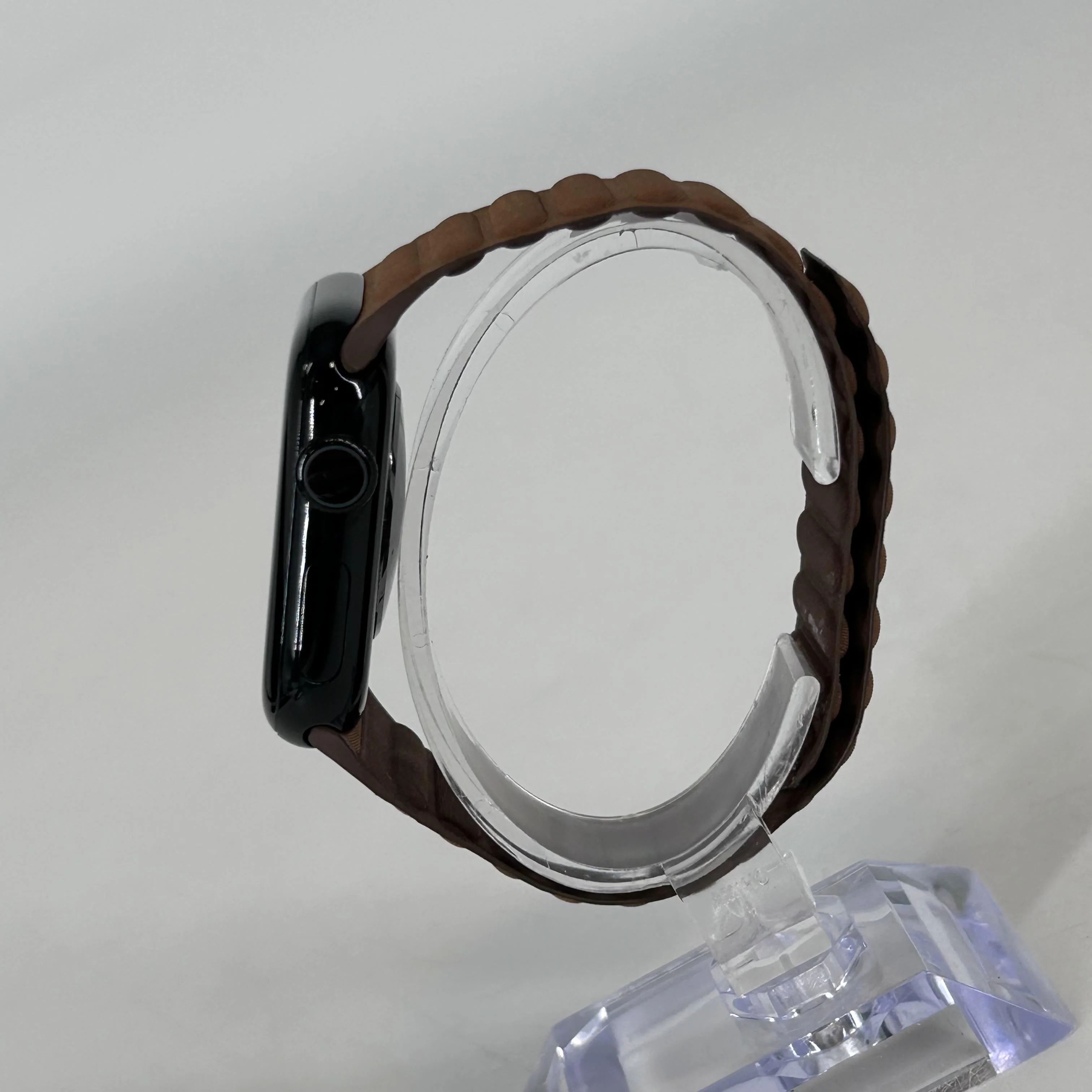 Apple Watch (Series 11) 42mm Jet Black WiFi 64GB - Image 4