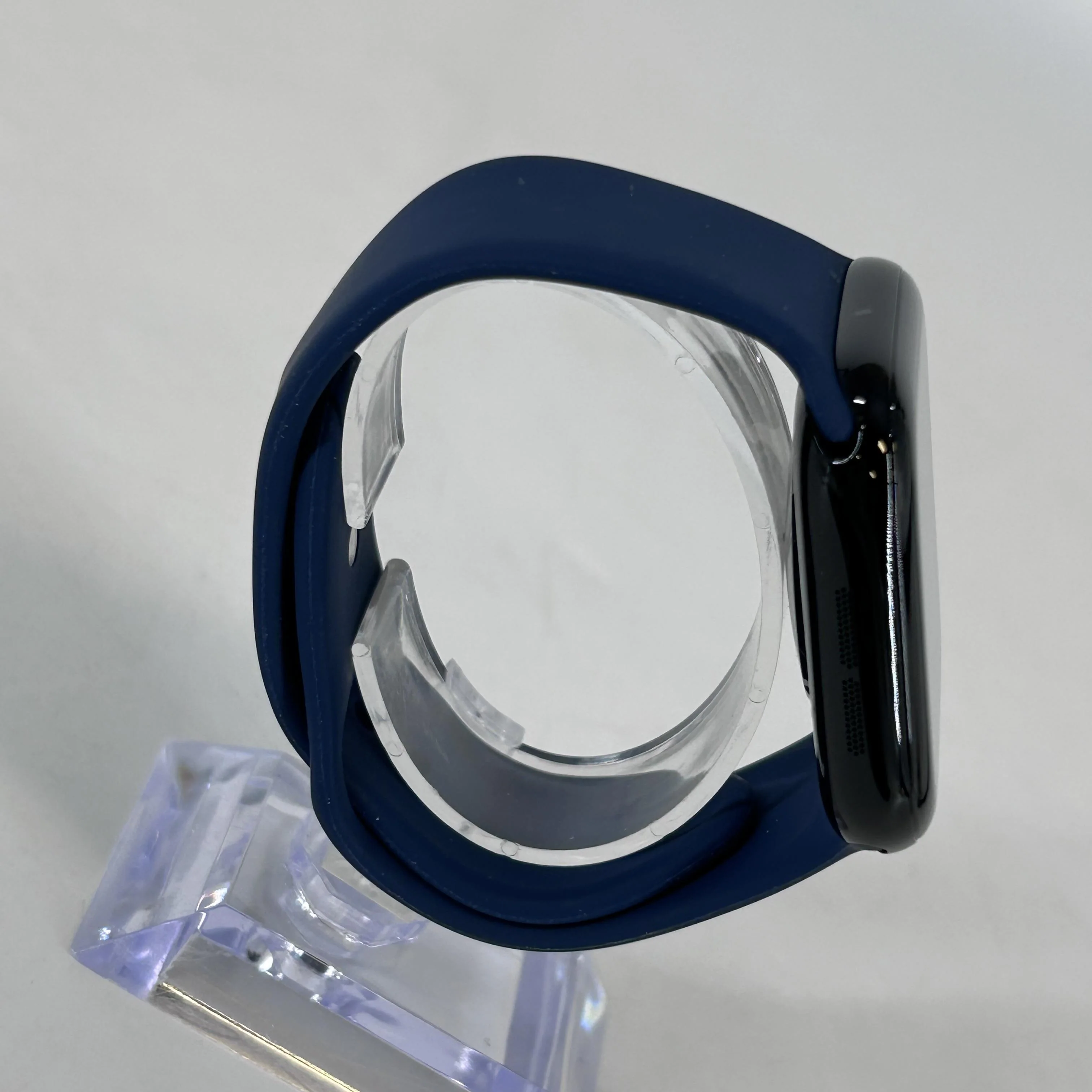 Apple Watch (Series 11) 46mm Jet Black WiFi 64GB - Image 3