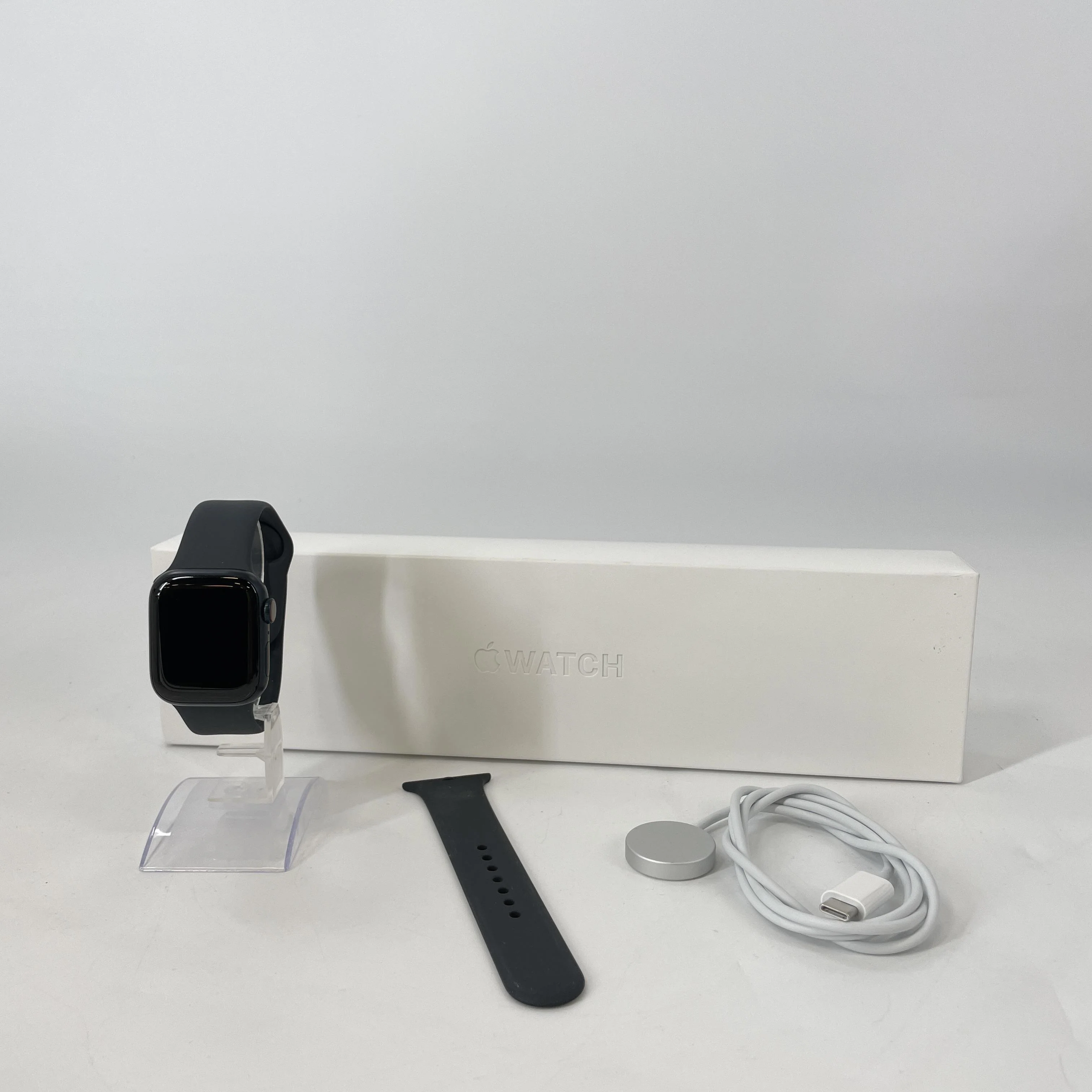 Apple Watch (Series 8) 41mm Space Black Unlocked 32GB