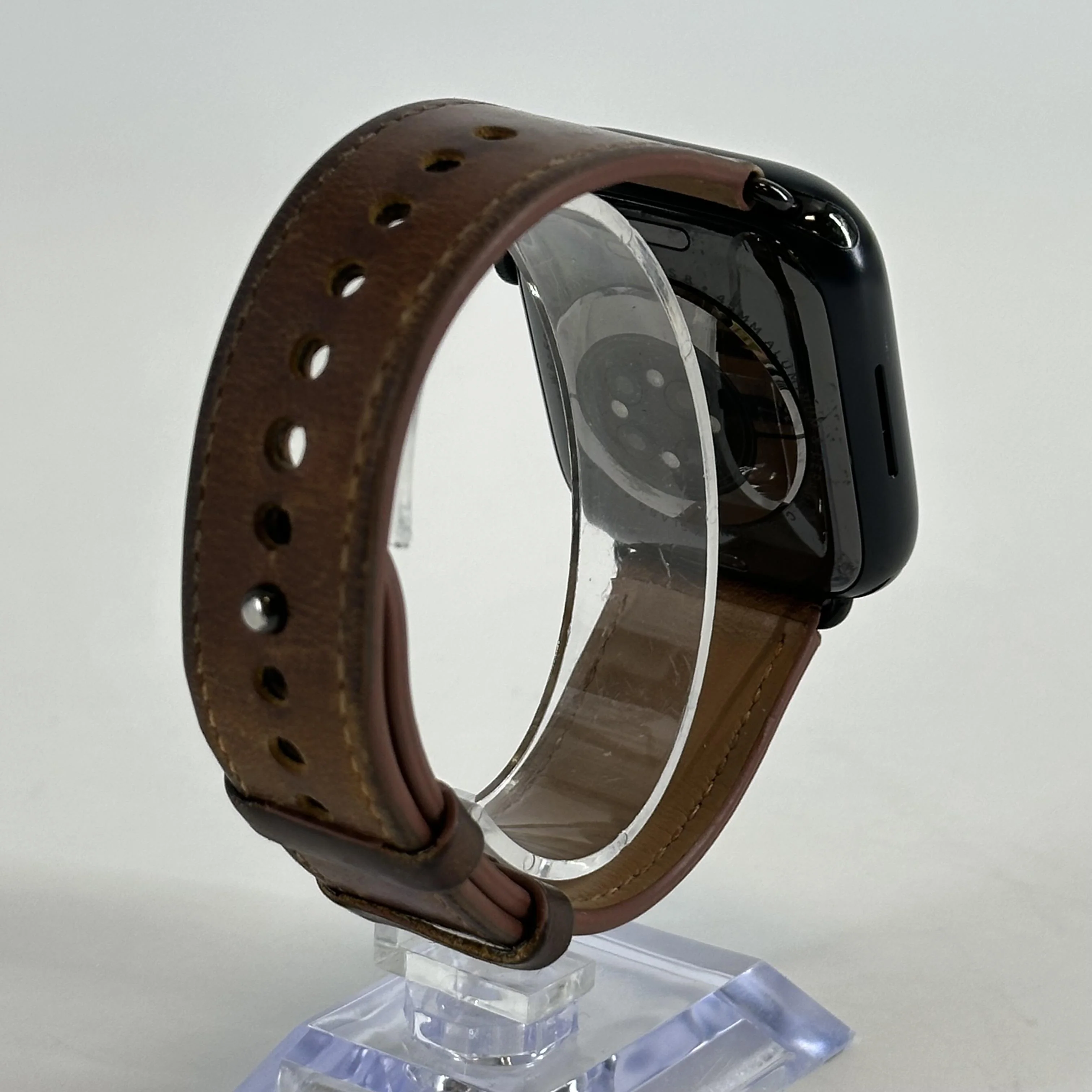 Apple Watch (Series 8) 45mm Space Black Unlocked 32GB - Image 4