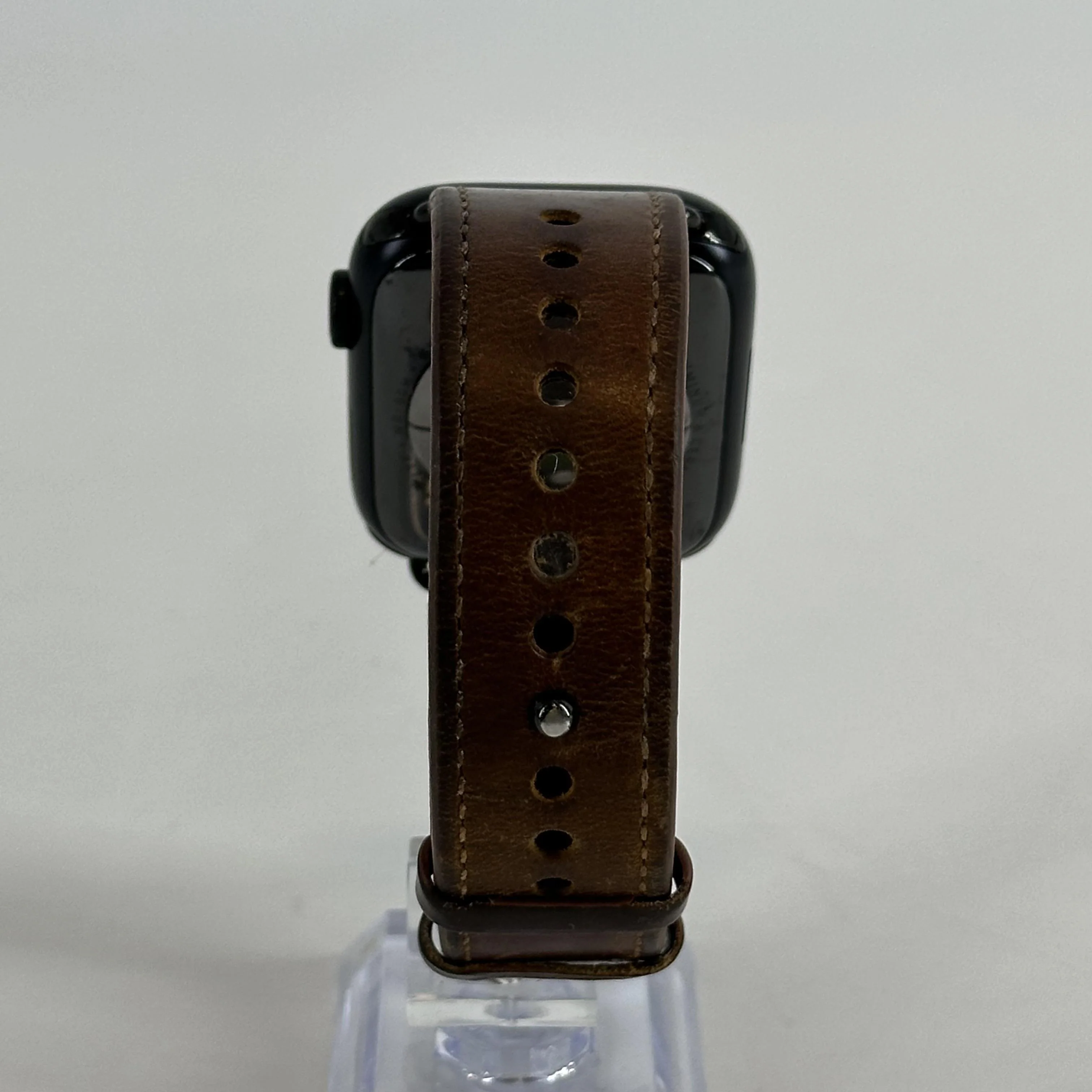 Apple Watch (Series 8) 45mm Space Black Unlocked 32GB - Image 9