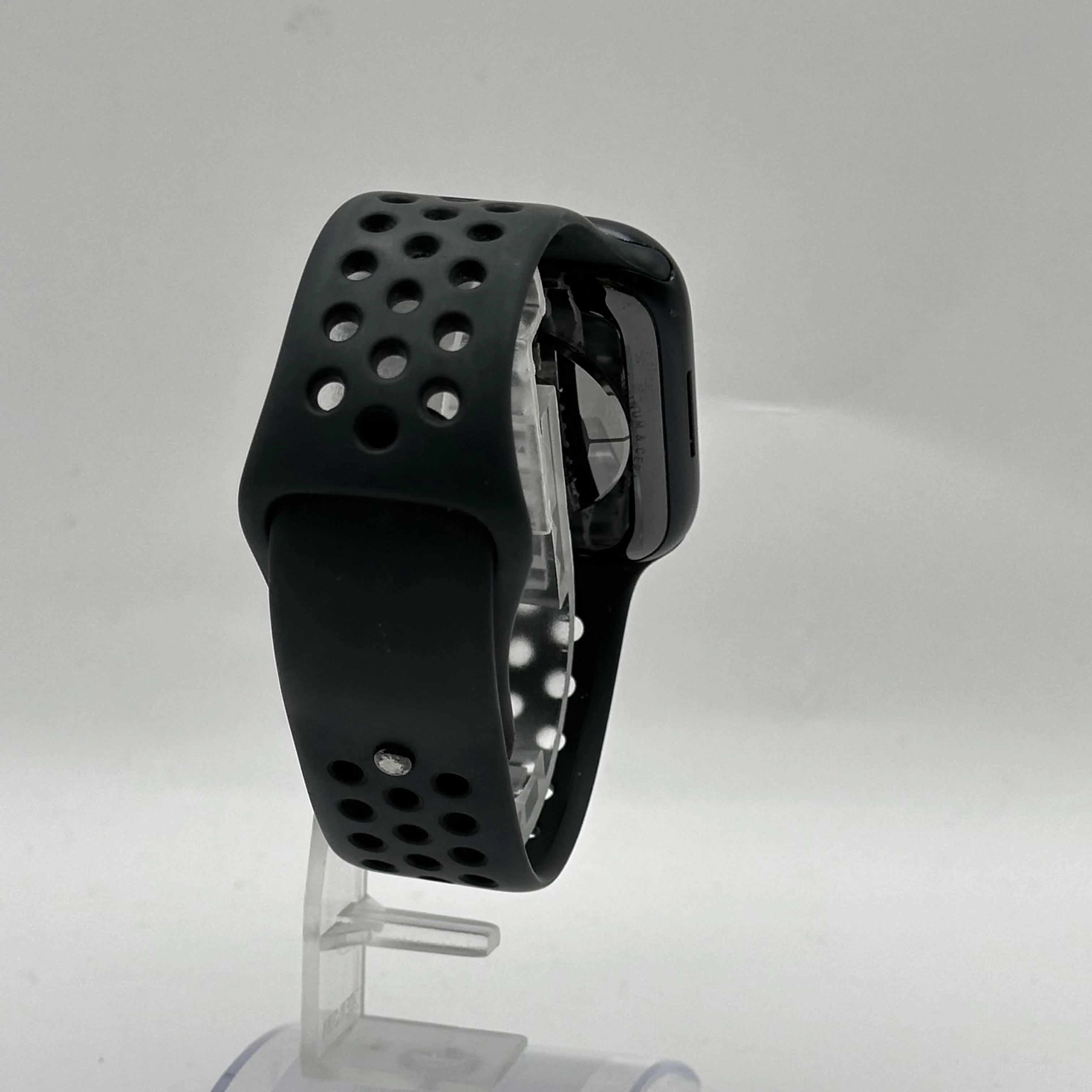 Apple Watch (Series 8) 45mm Space Black Unlocked 32GB - Image 6