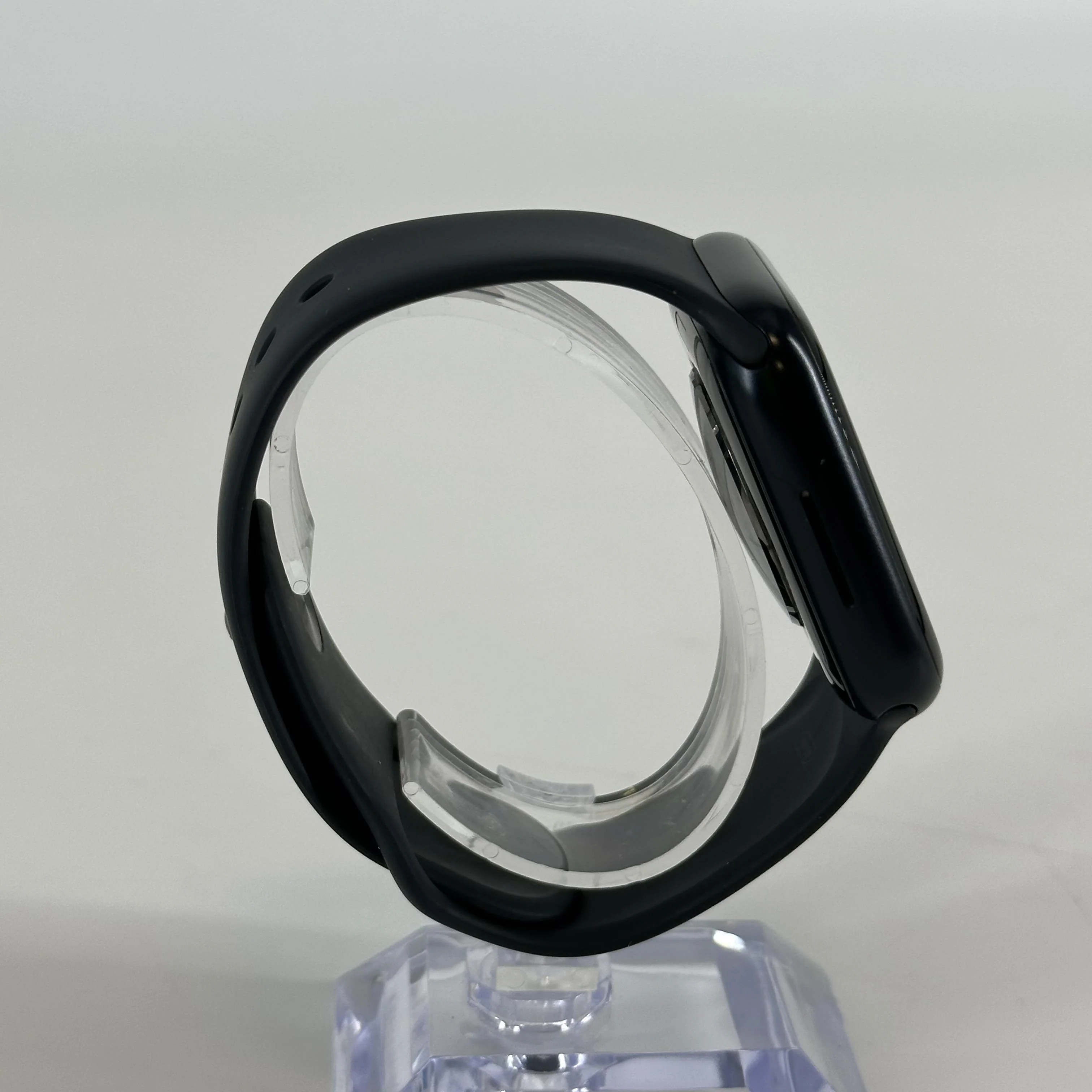 Apple Watch (Series 8) 45mm Space Black Unlocked 32GB - Image 4