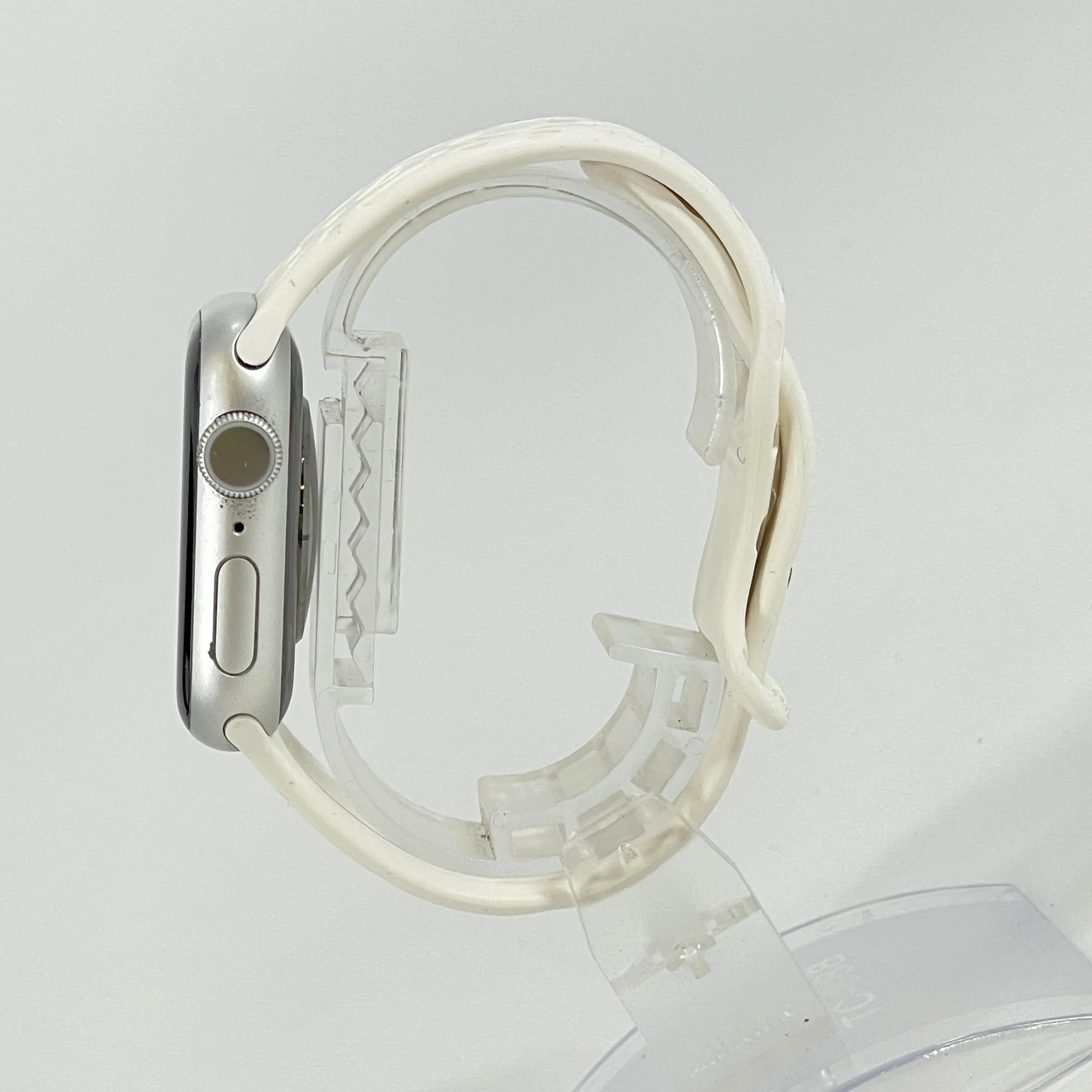 Apple Watch (Series 9) 41mm Silver WiFi 64GB - Image 5