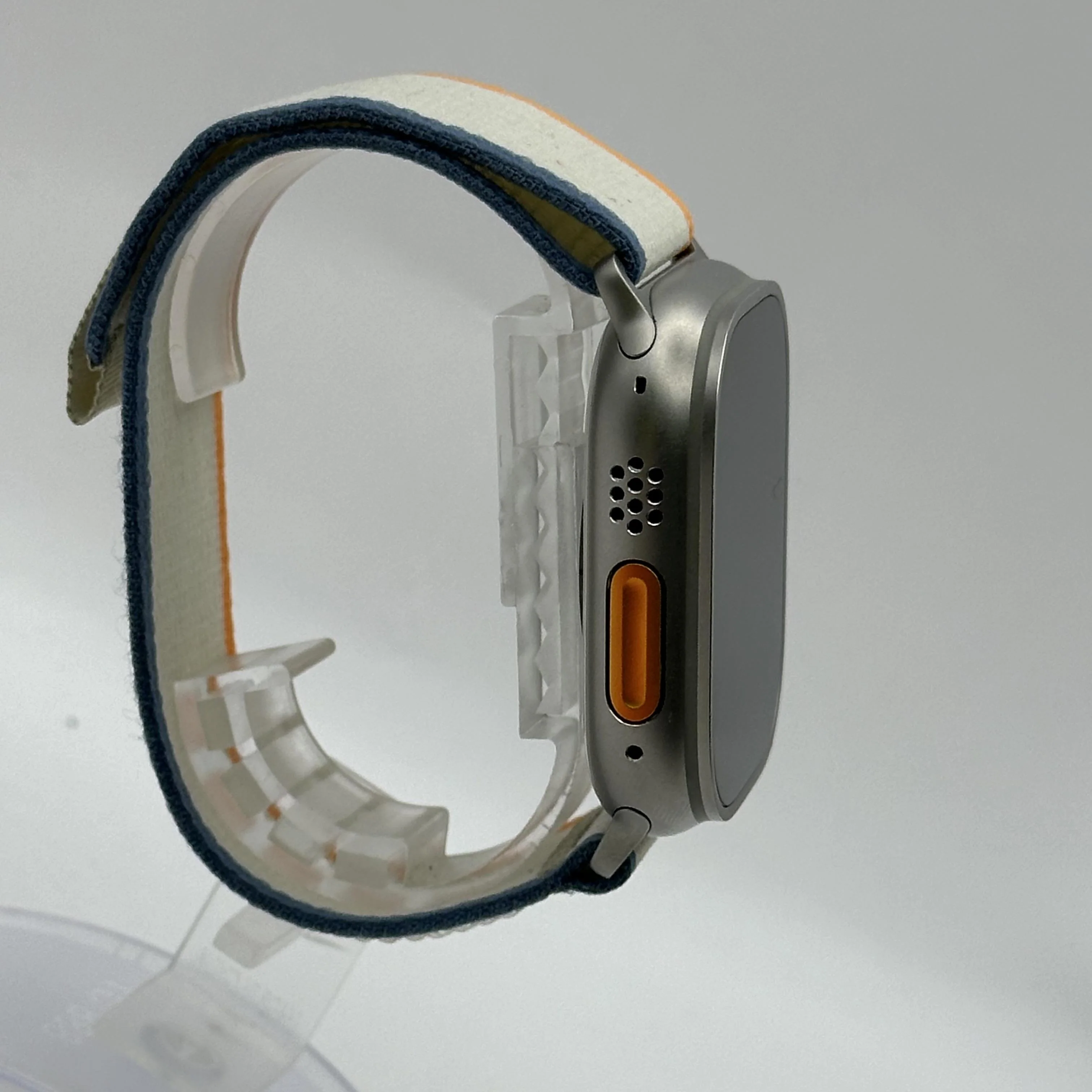 Apple Watch (Ultra 2) 49mm Natural Unlocked 64GB - Image 4