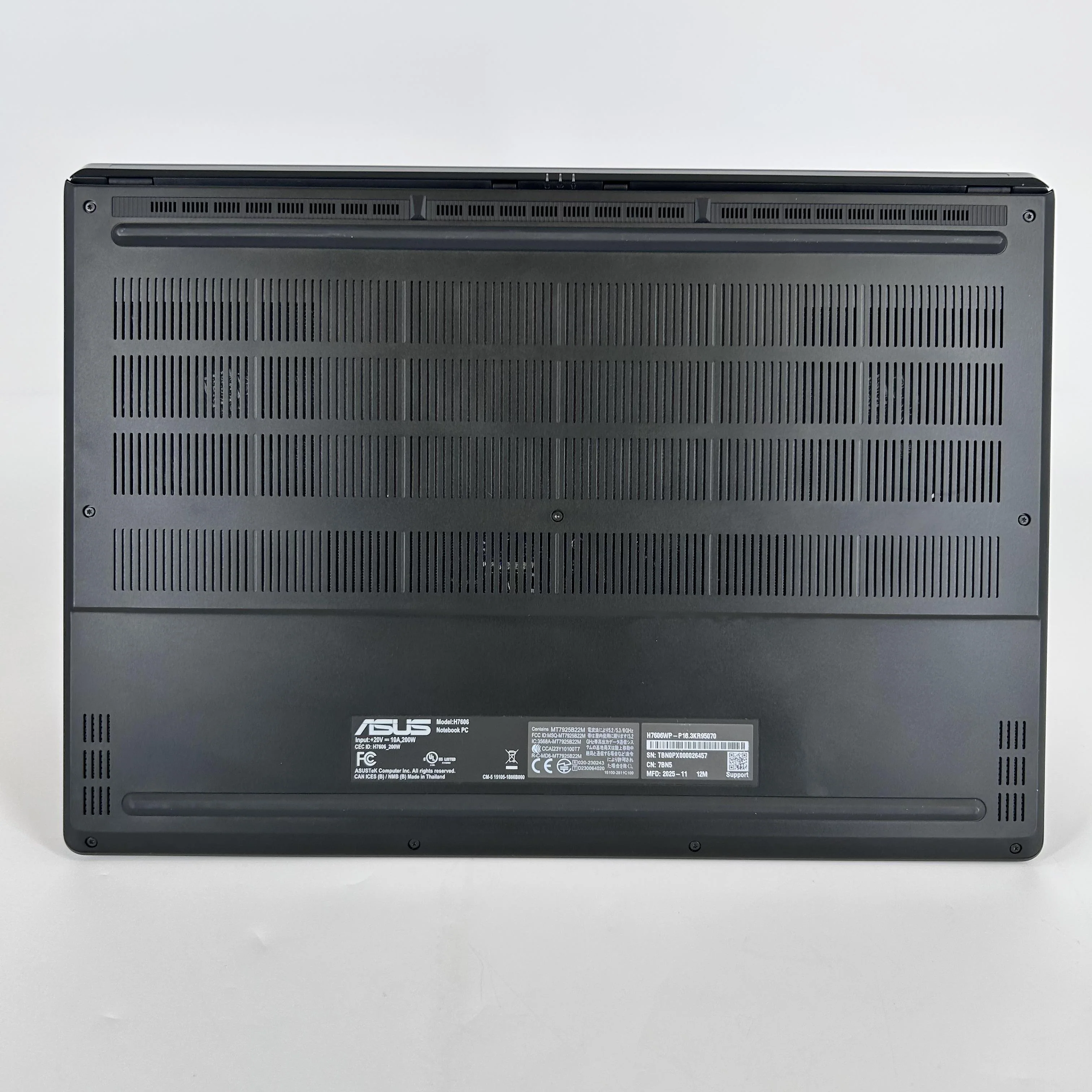 Asus ProArt P16 Black 2.0 GHz AMD Ryzen AI 9 HX 370 32GB RAM 2TB Solid State Drive 256GB Solid State Drive NVIDIA GeForce RTX 5070 8 GB - Image 5