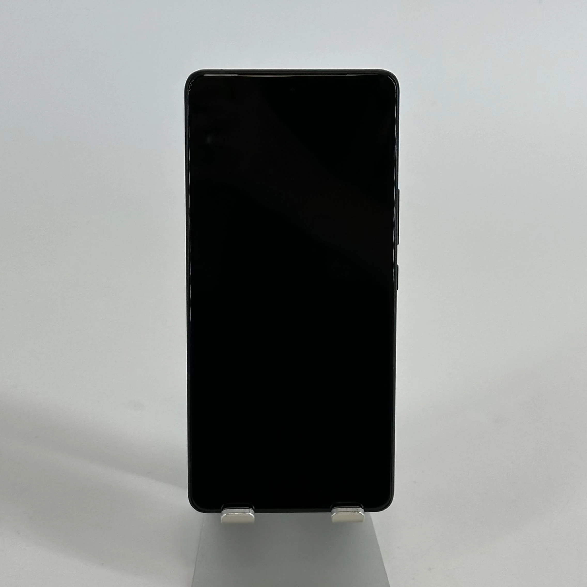 ASUS ROG Phone 9 Pro 24GB RAM 1TB Black (GSM Unlocked) - Image 2