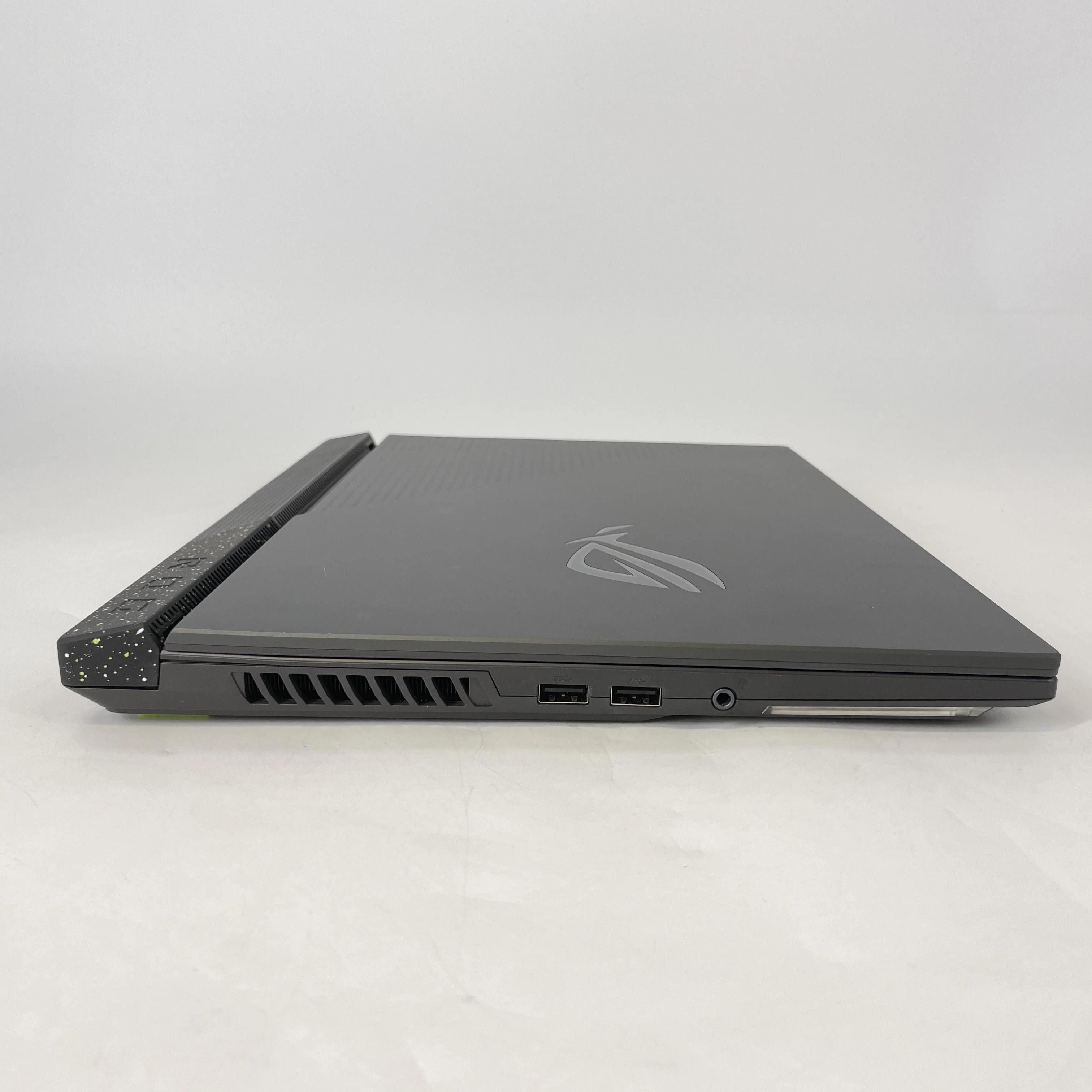 Asus ROG Strix G15 G513 15.6 Black 3.2 GHz AMD Ryzen 7 6800HS 16GB RAM 512GB Solid State Drive NVIDIA GeForce RTX 3050 4 GB - Image 8