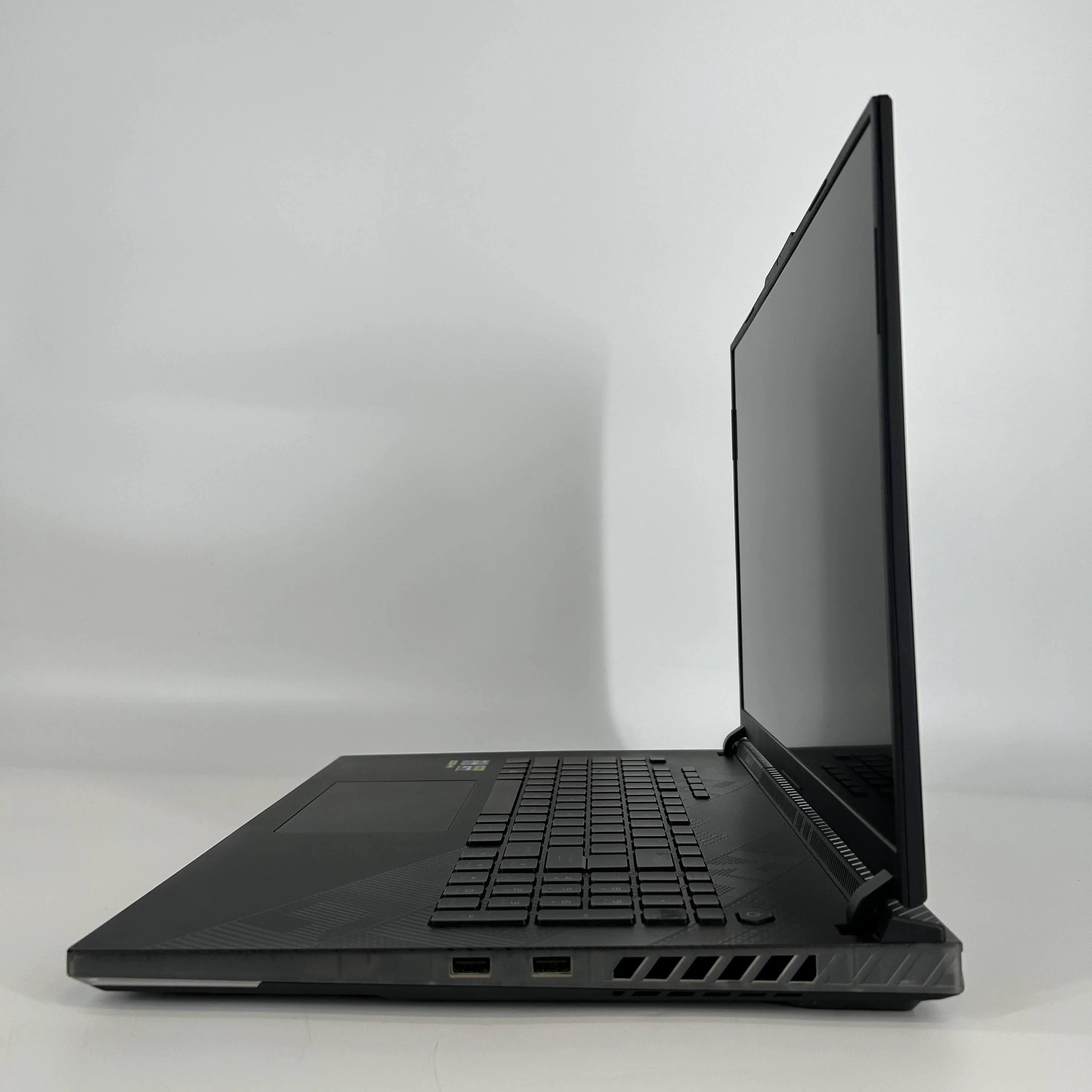 Asus ROG Strix Scar 18 G834 18 Black 2.2 GHz Intel Core i9 14th Gen. 32GB RAM 2TB Solid State Drive NVIDIA GeForce RTX 4080 12 GB - Image 5