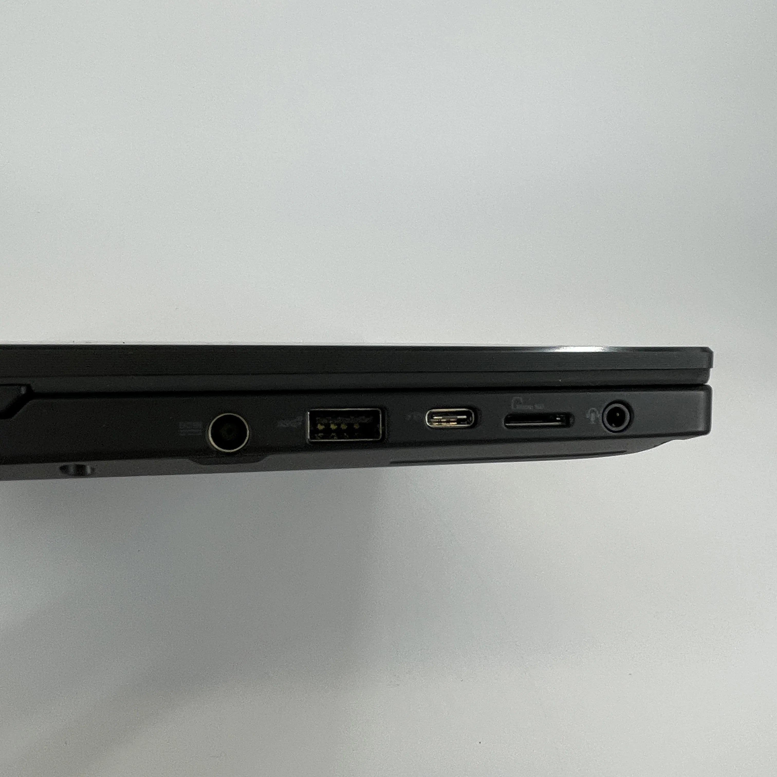 Asus ROG Zephyrus Duo 16 GX650 16 Black 3.3 GHz AMD Ryzen 9 6900HX 32GB RAM 2TB Solid State Drive NVIDIA GeForce RTX 3080 Ti 16 GB - Image 12