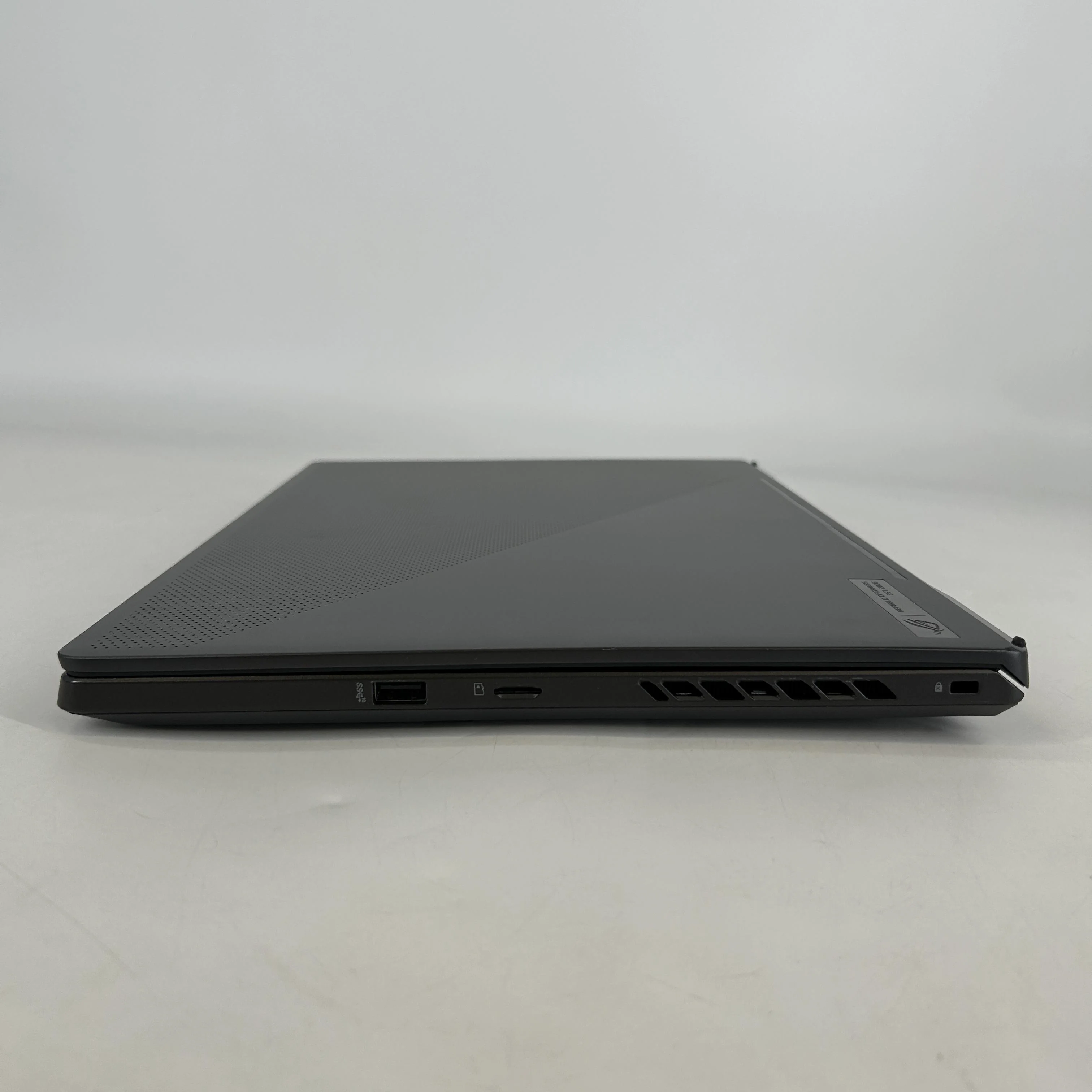 Asus ROG Zephyrus G15 GA503 15.6 Black 3.3 GHz AMD Ryzen 9 5900HS 40GB RAM 1TB Solid State Drive NVIDIA GeForce RTX 3080 8 GB - Image 8