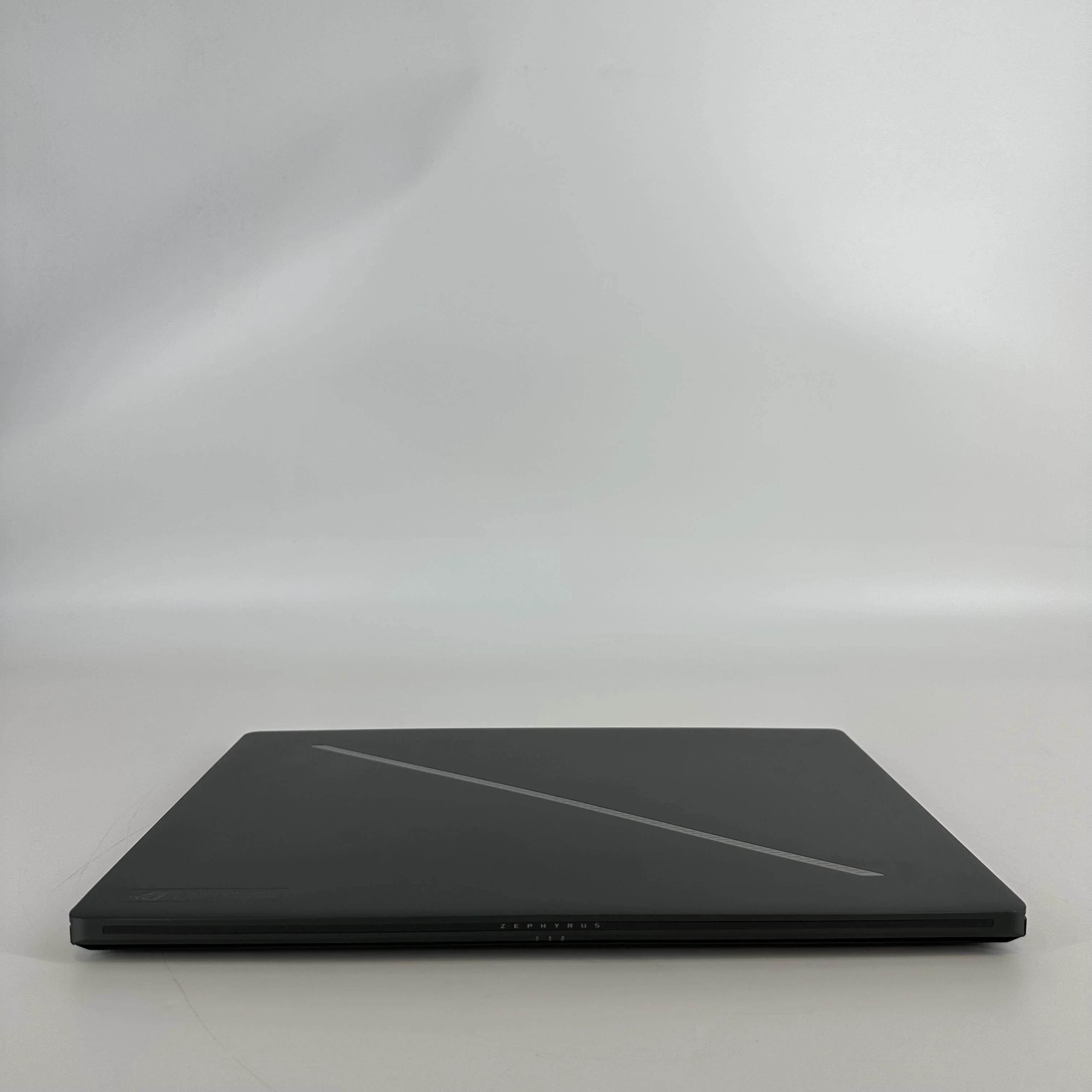 Asus ROG Zephyrus G16 GA605 16 Black 2.0 GHz AMD Ryzen AI 9 HX 370 32GB RAM 1TB Solid State Drive NVIDIA GeForce RTX 4070 8 GB - Image 6