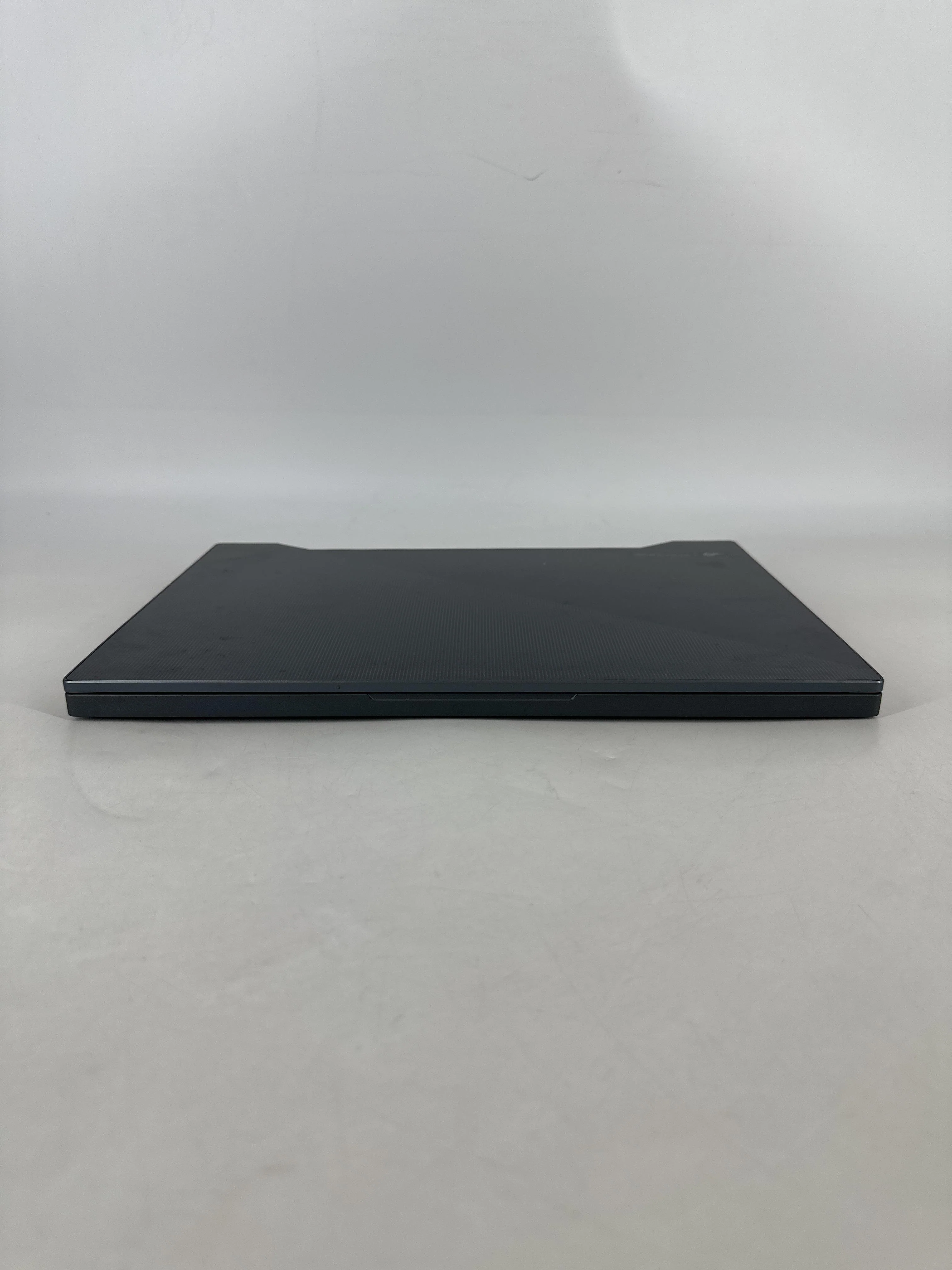 Asus ROG Zephyrus M15 GU502 15.6 Gray 2.6 GHz Intel Core i7 10th Gen. 16GB RAM 1TB Solid State Drive NVIDIA GeForce RTX 2070 8 GB - Image 10