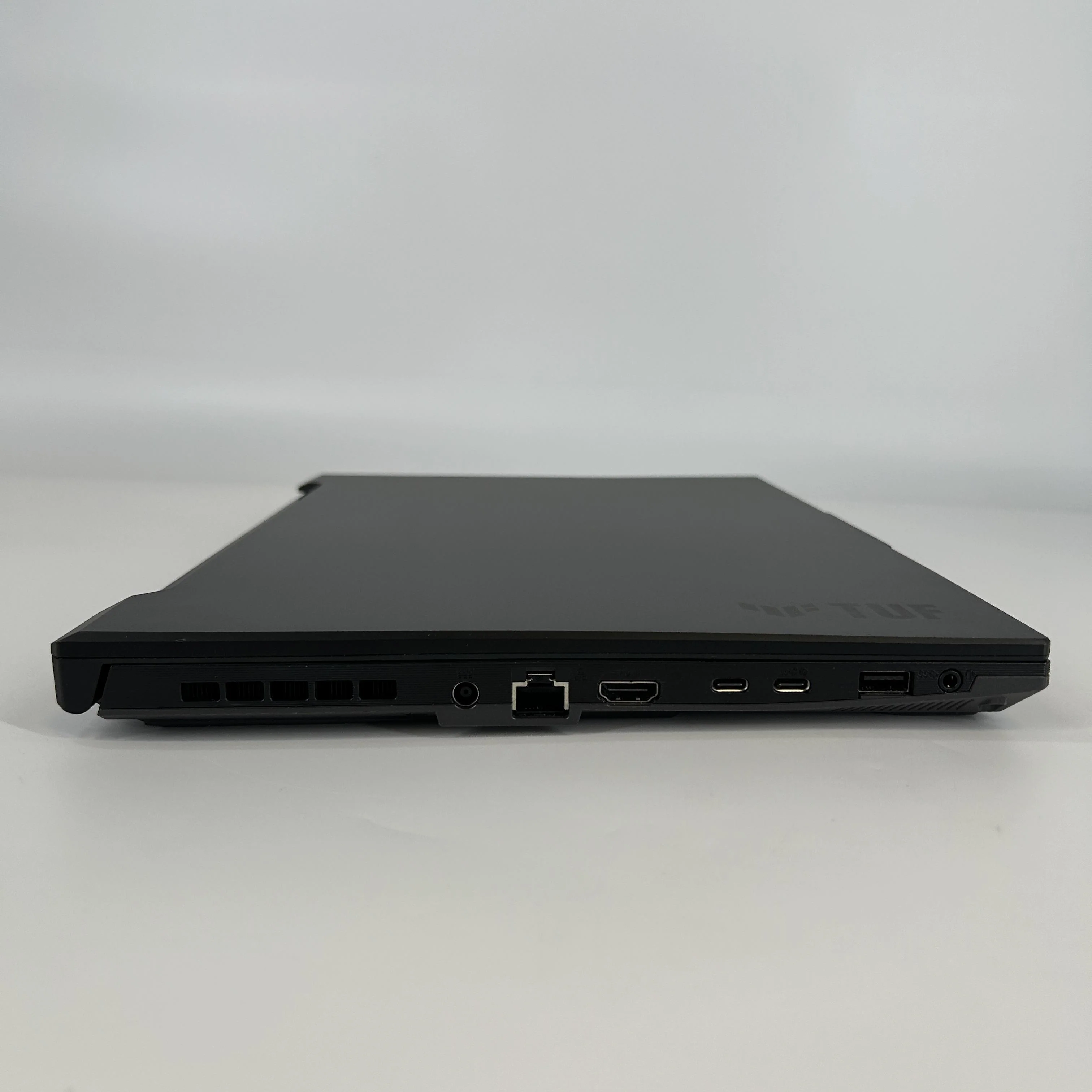 Asus TUF A16 16 Black 3.2 GHz AMD Ryzen 7 7735HS 32GB RAM 1TB Solid State Drive 512GB Solid State Drive AMD Radeon RX 7700S 8 GB - Image 10