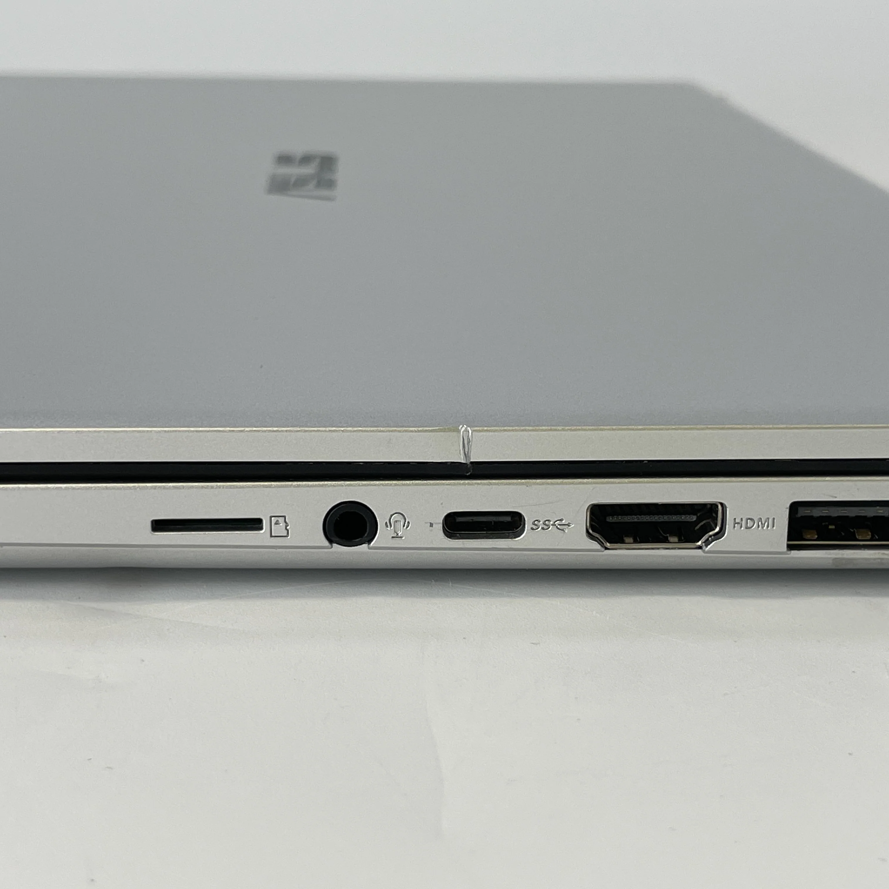 Asus Vivobook 15 Silver 2.1 GHz AMD Ryzen 5 3500U 8GB RAM 512GB Solid State Drive - Image 2
