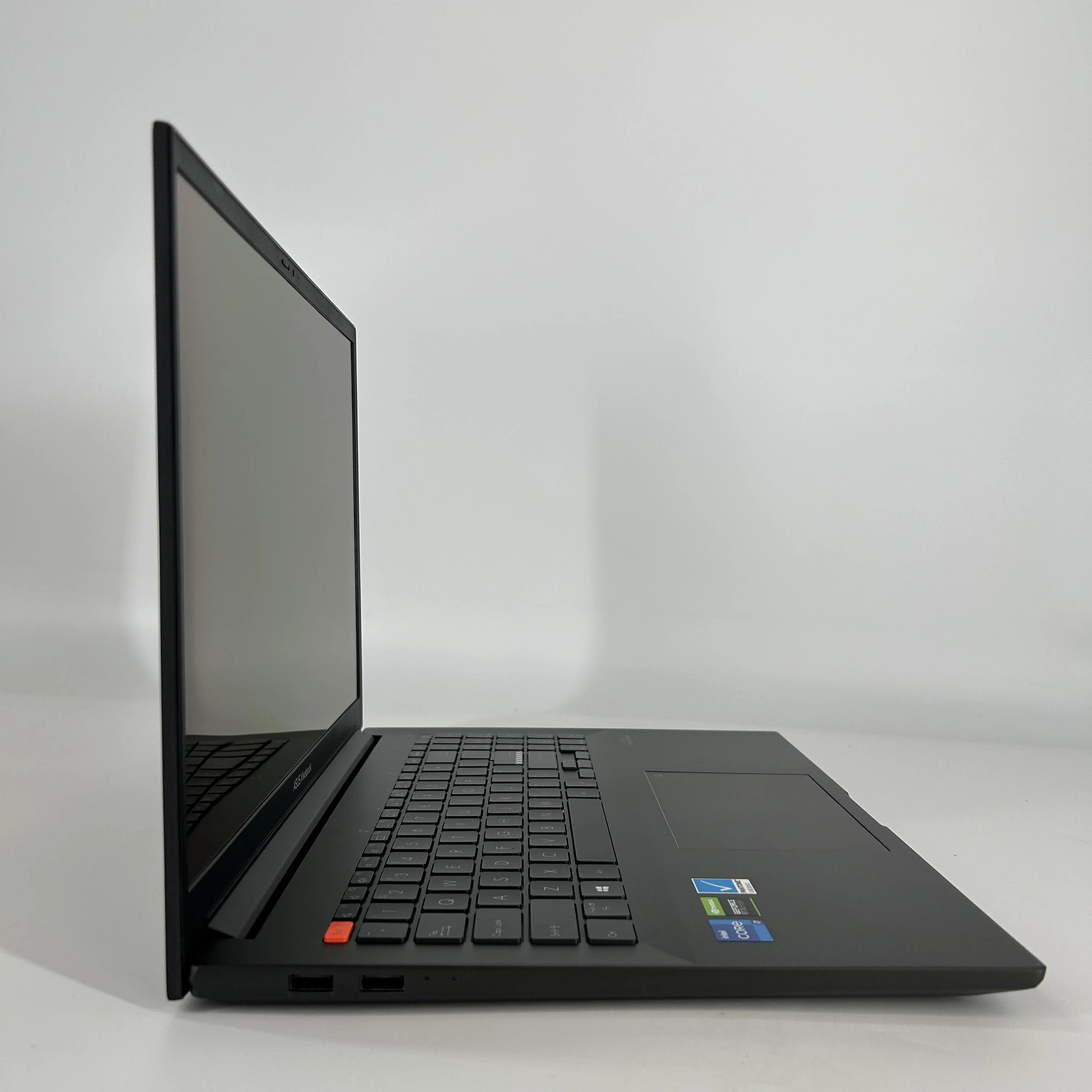 Asus VivoBook Pro 16X 16 Black 3.3 GHz Intel Core i7 11th Gen. 32GB RAM 1TB Solid State Drive - Image 6
