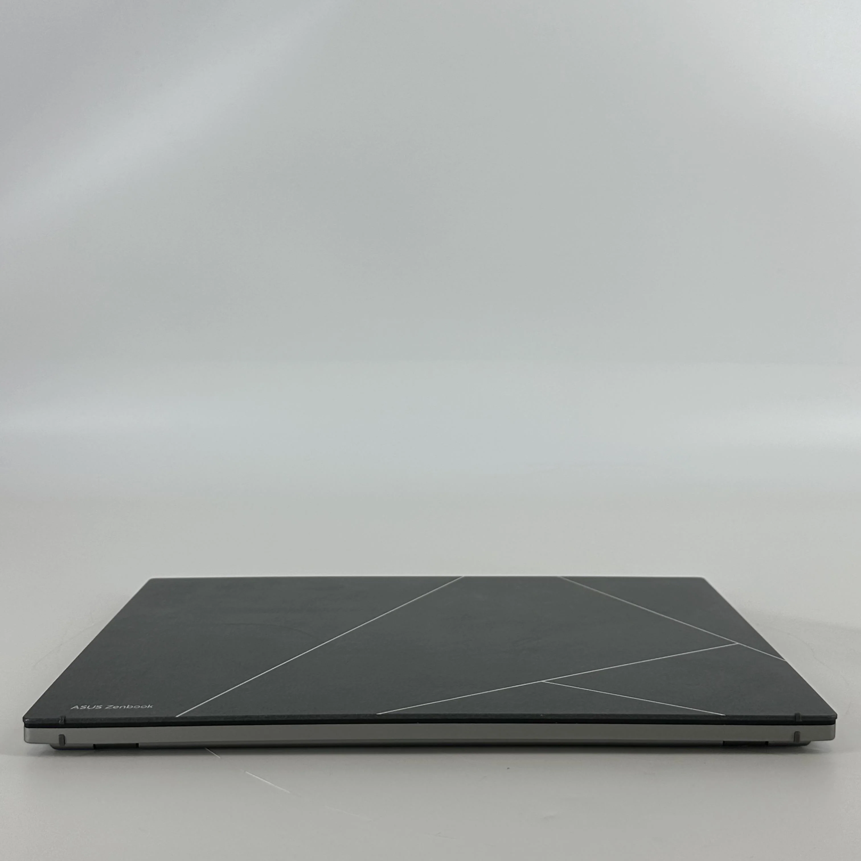 Asus Zenbook S 13 Gray 1.7 GHz Intel Core i7 13th Gen. 32GB RAM 1TB Solid State Drive - Image 11