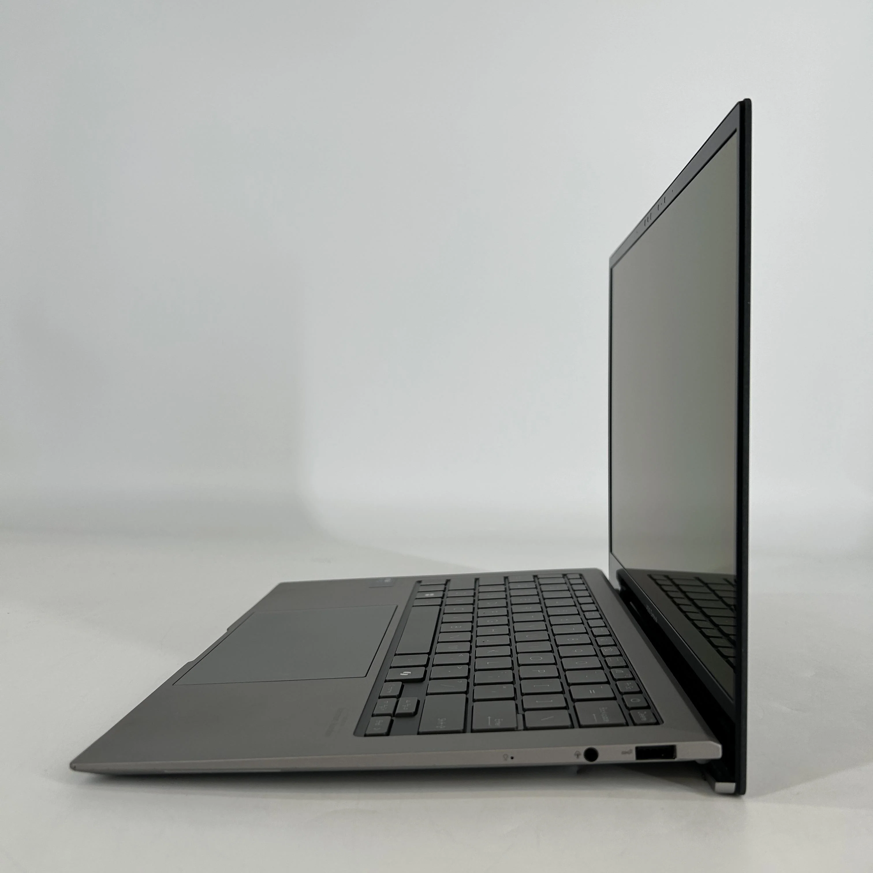 Asus Zenbook S 13 Gray 2.1 GHz Intel Core Ultra 7 16GB RAM 512GB Solid State Drive - Image 5