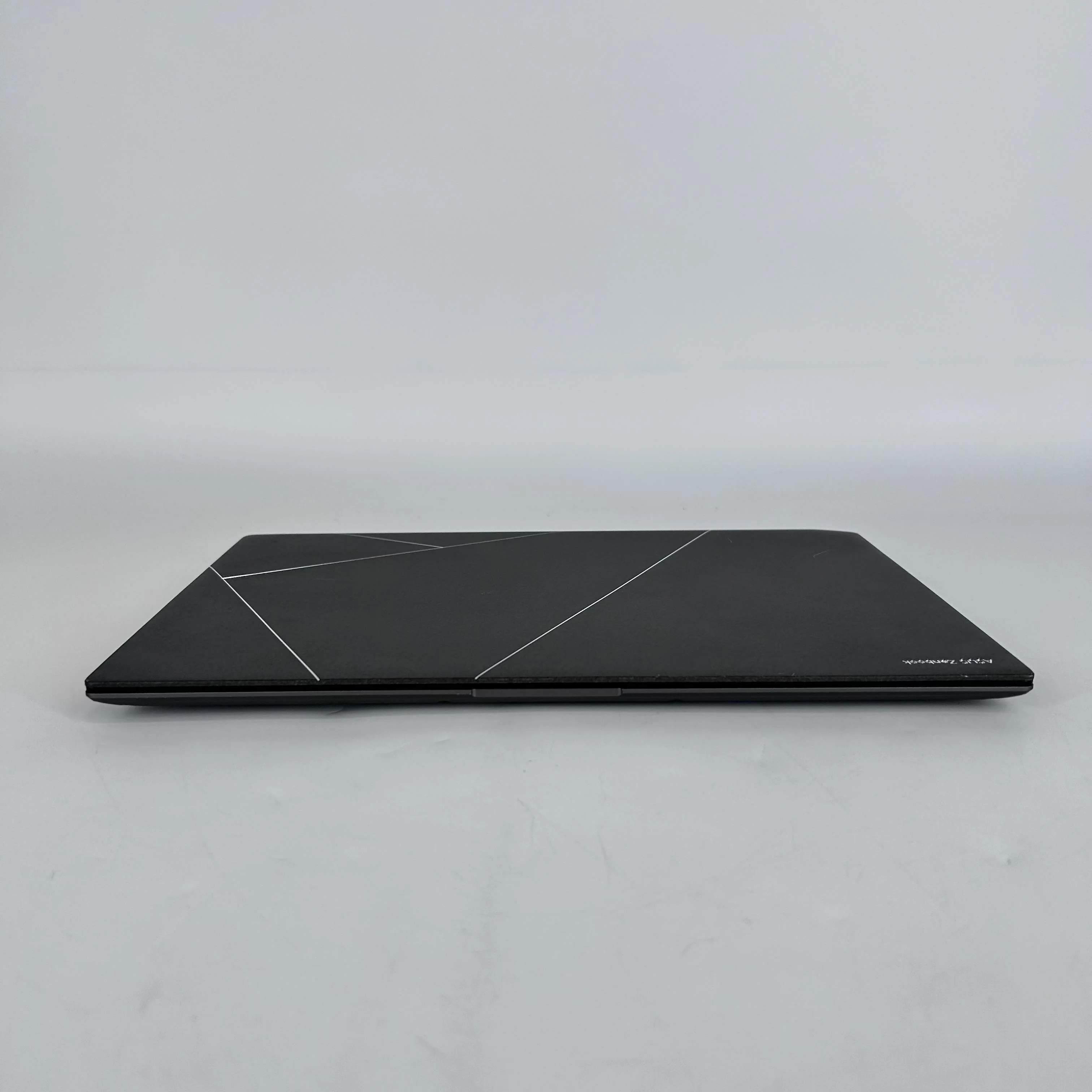 Asus Zenbook S 14 Gray 2.2 GHz Intel Core Ultra 7 Series 2 32GB RAM 1TB Solid State Drive - Image 7