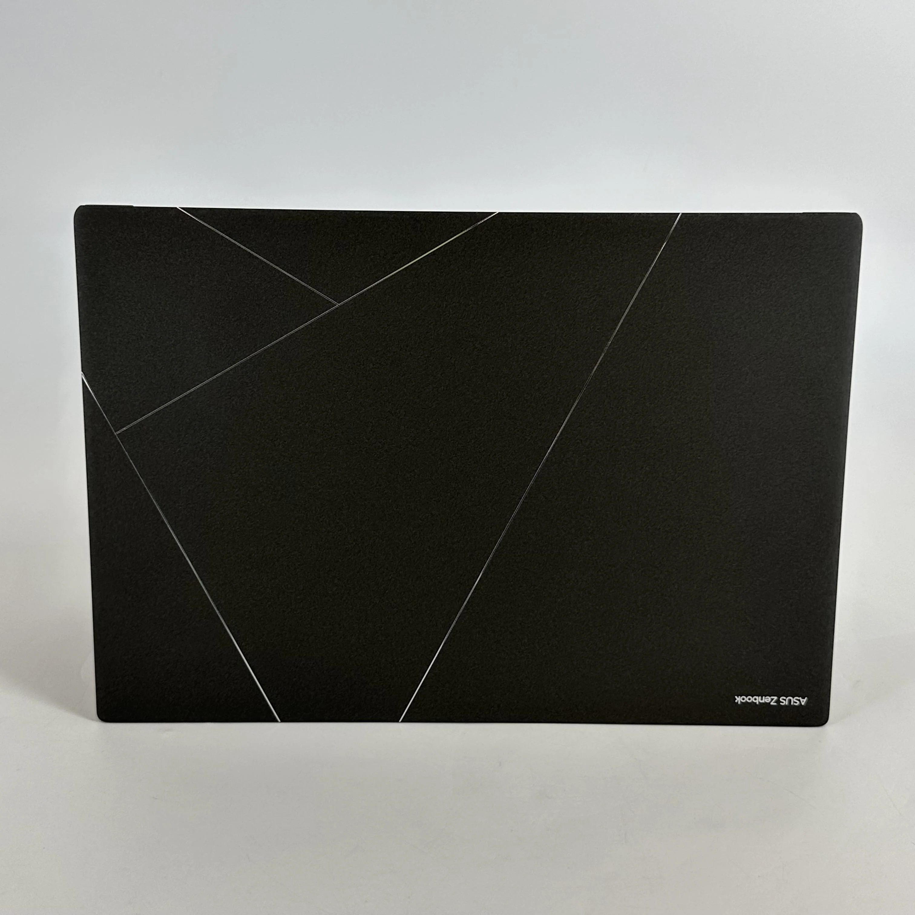 Asus Zenbook S 14 Gray 2.2 GHz Intel Core Ultra 7 Series 2 32GB RAM 1TB Solid State Drive - Image 6