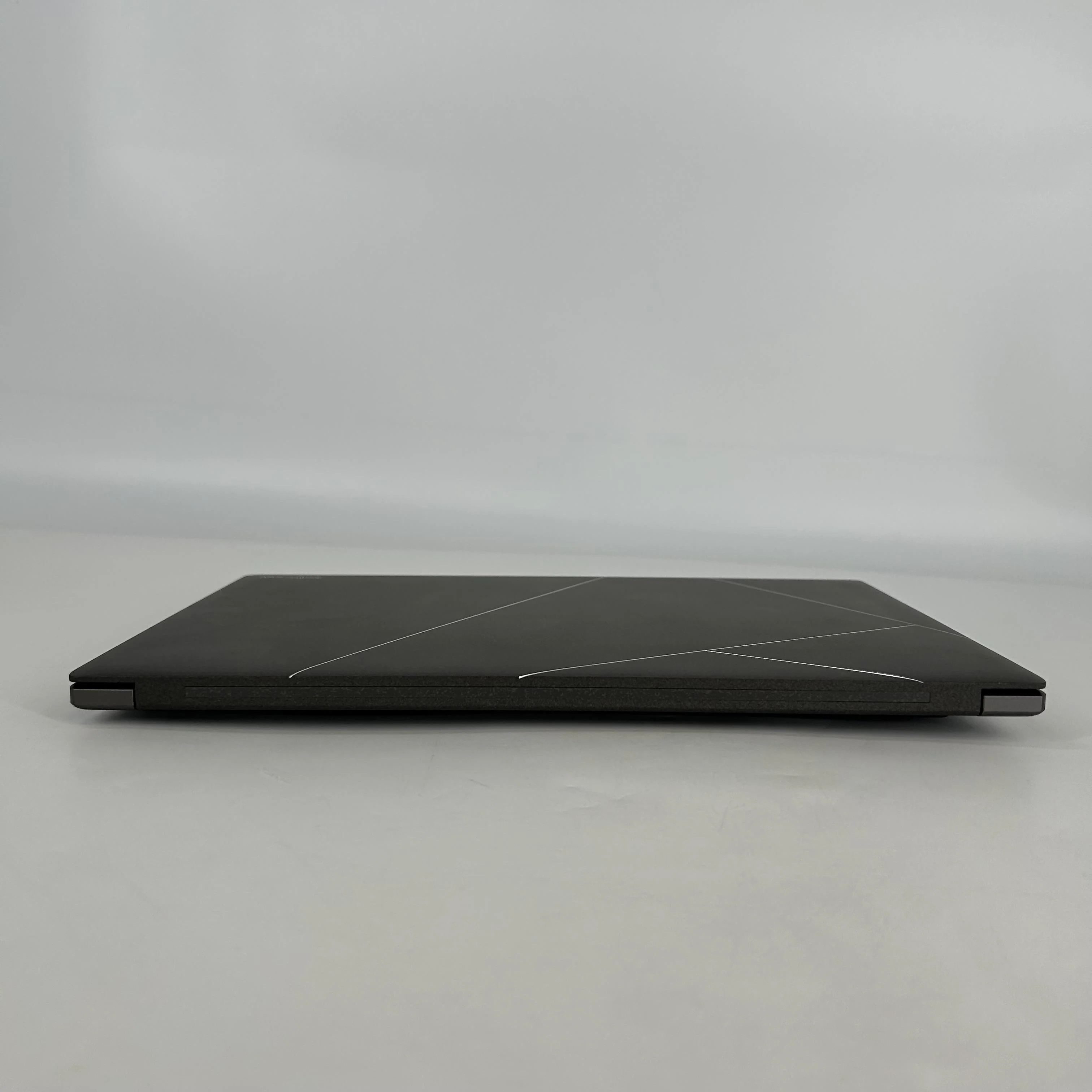Asus Zenbook S 14 Gray 2.2 GHz Intel Core Ultra 7 Series 2 32GB RAM 1TB Solid State Drive - Image 6