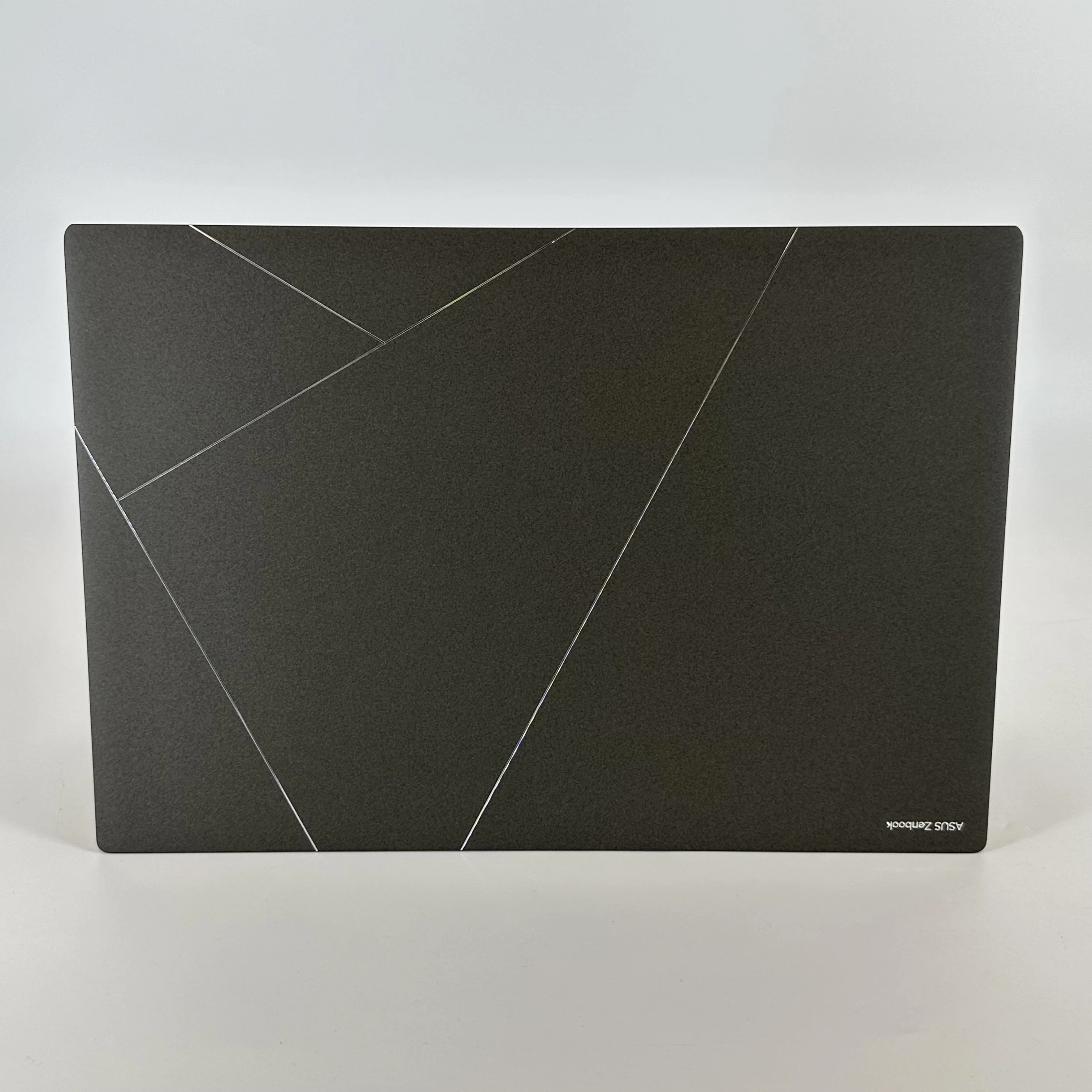 Asus Zenbook S 16 Gray 2.0 GHz AMD Ryzen AI 9 HX 370 32GB RAM 1TB Solid State Drive - Image 6
