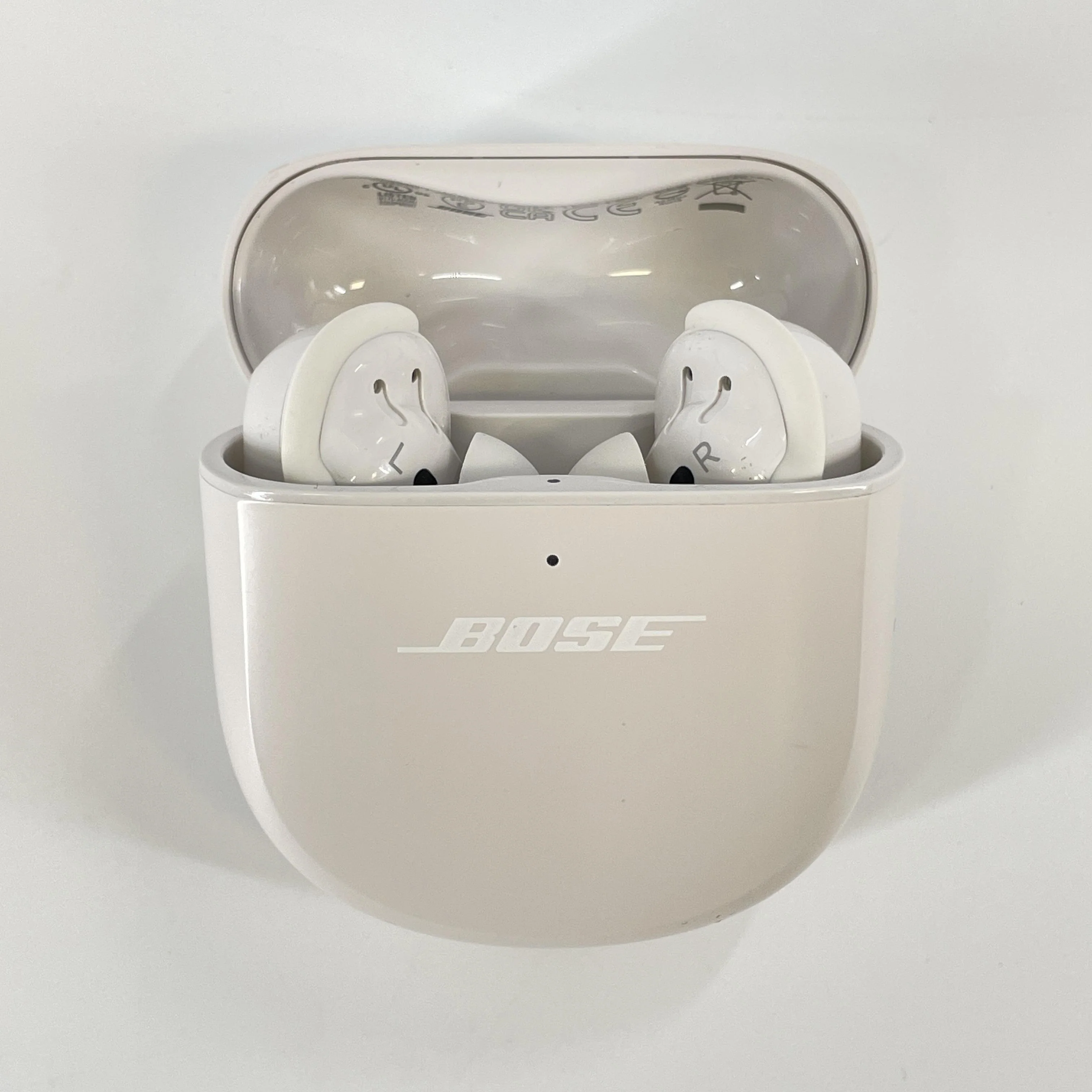 Bose QuietComfort Ultra Earbuds White Smoke