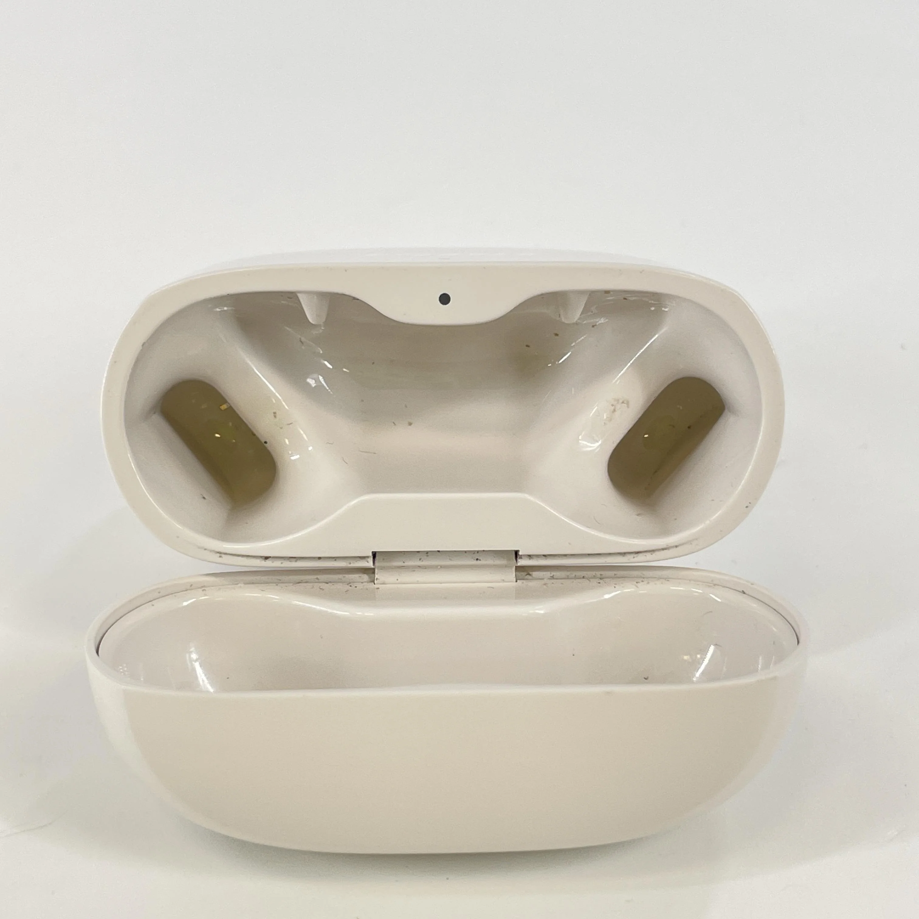Bose QuietComfort Ultra Earbuds White Smoke - Image 10