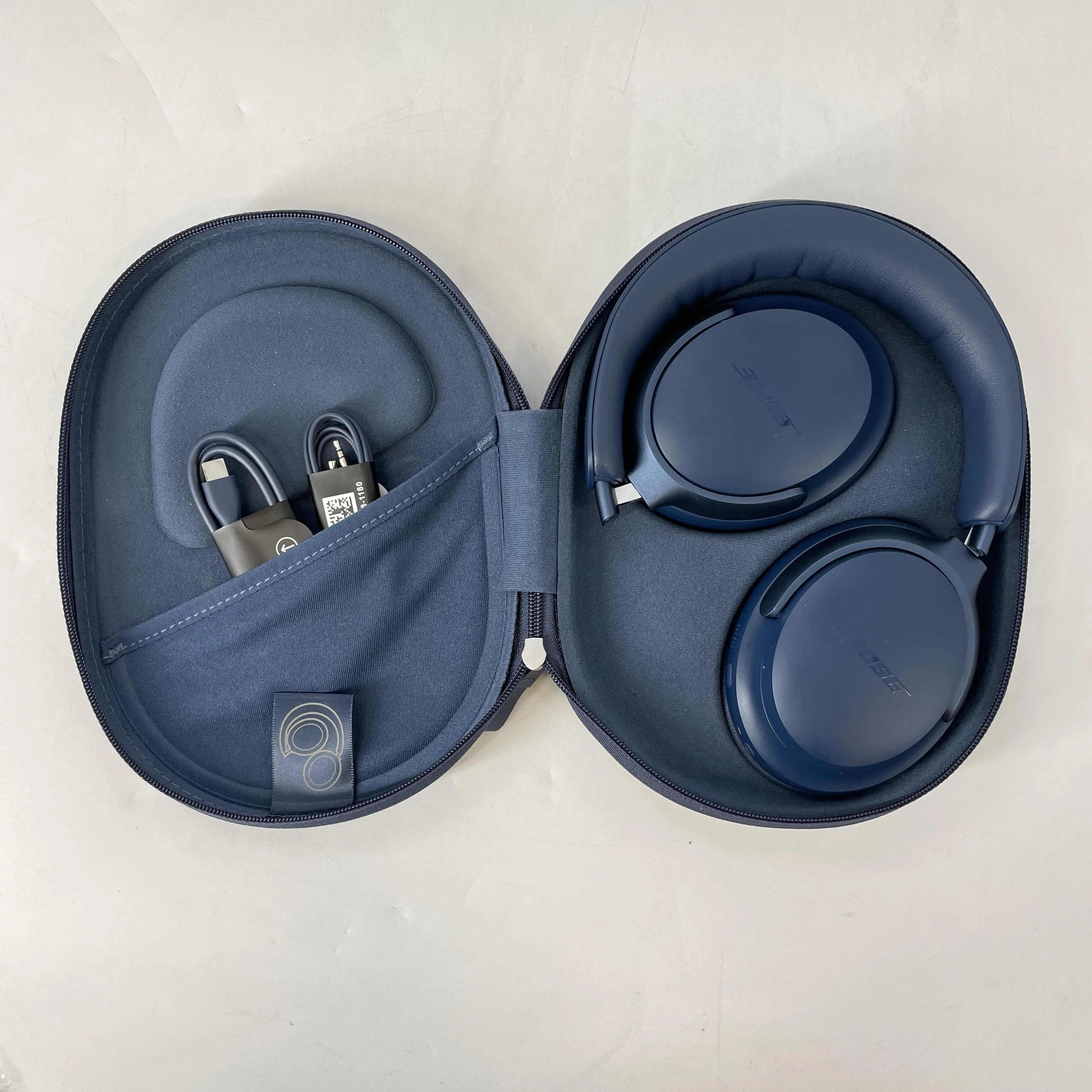 Bose QuietComfort Ultra Headphones Blue - Image 2